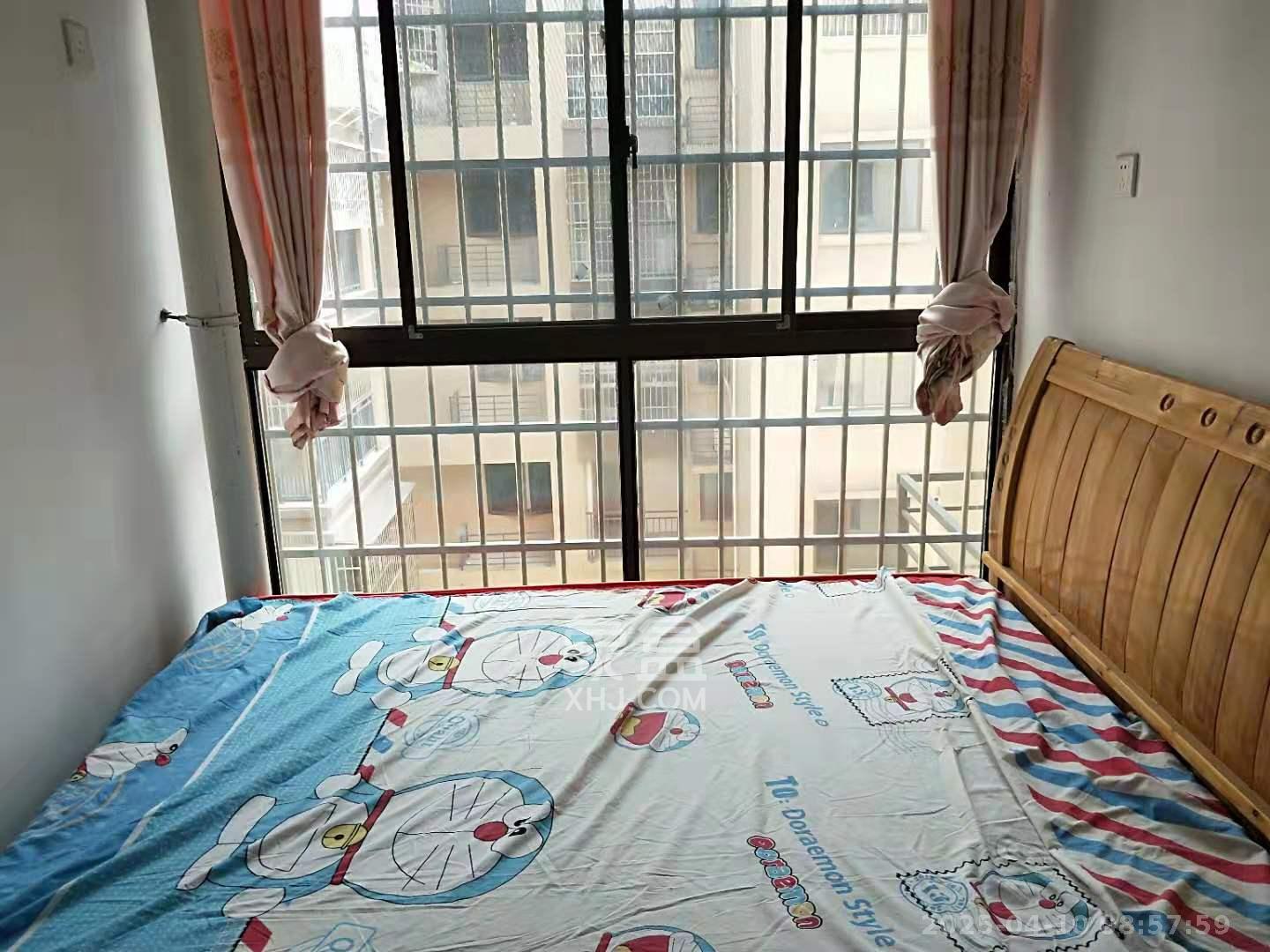 盛地春天里  3室2厅1卫   1300.00元/月室内图