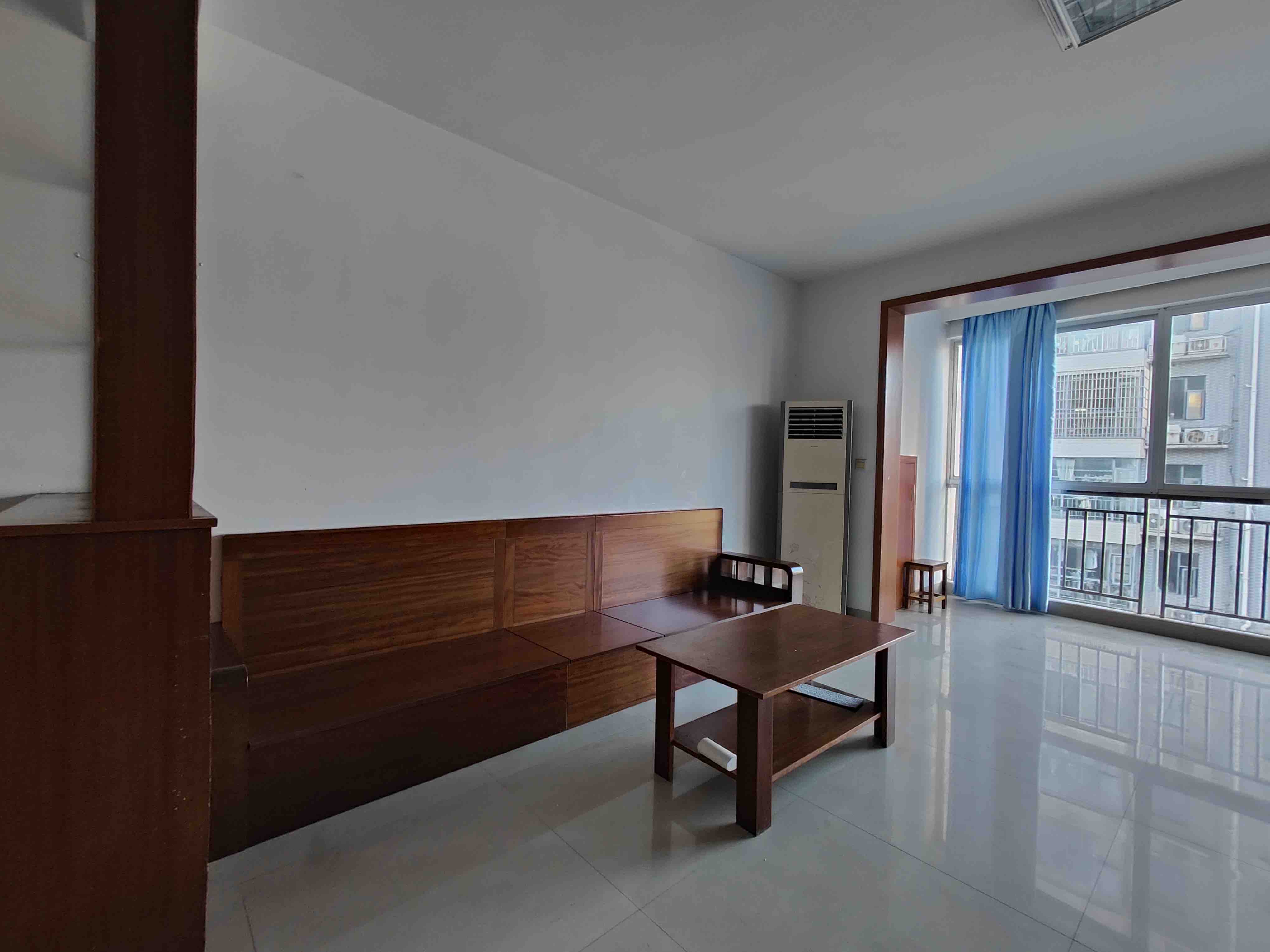 高星明居 2室2厅1卫 1500.00元/月 高星明居 2室2厅1卫 1500.00元/月室内图