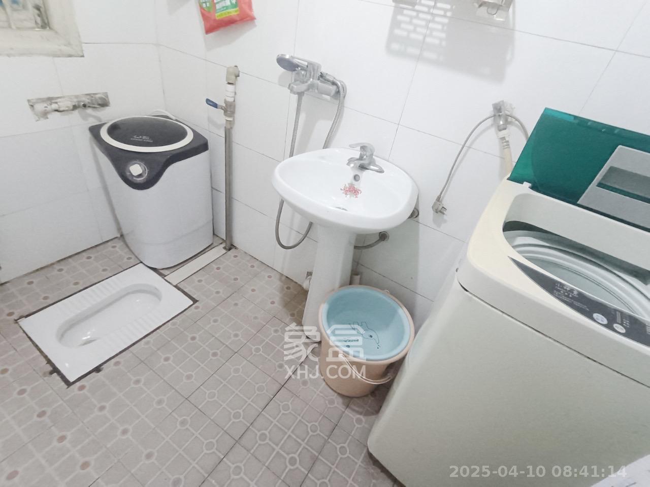 富雅坪社区（红墙巷）  1室0厅0卫   1600.00元/月室内图