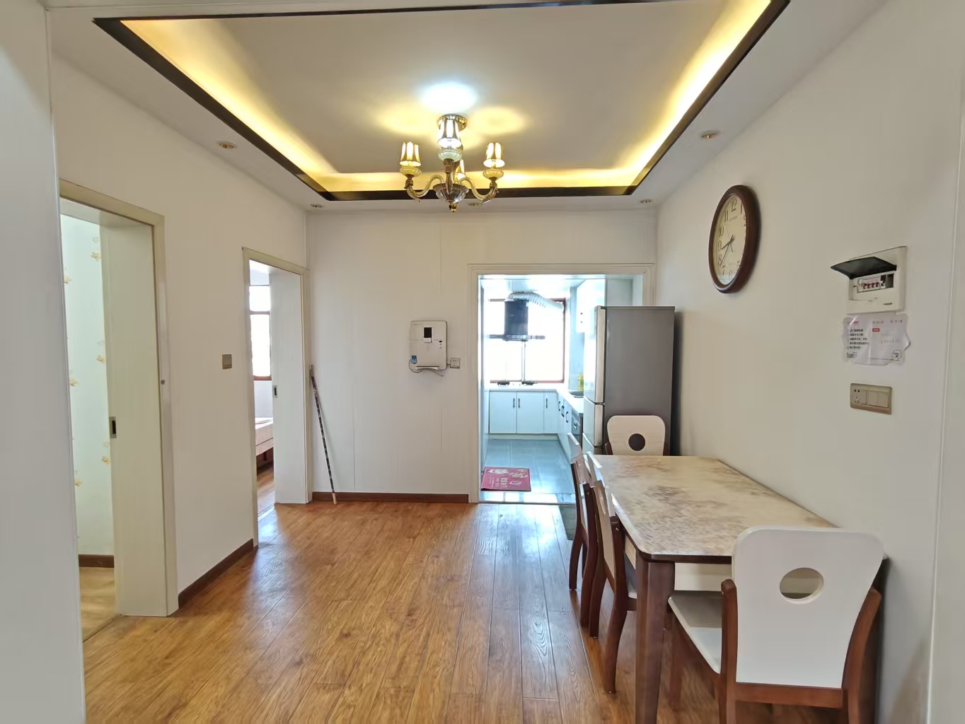 涟钢大市场 3室2厅1卫 19.8万 涟钢大市场 3室2厅1卫 19.8万客厅