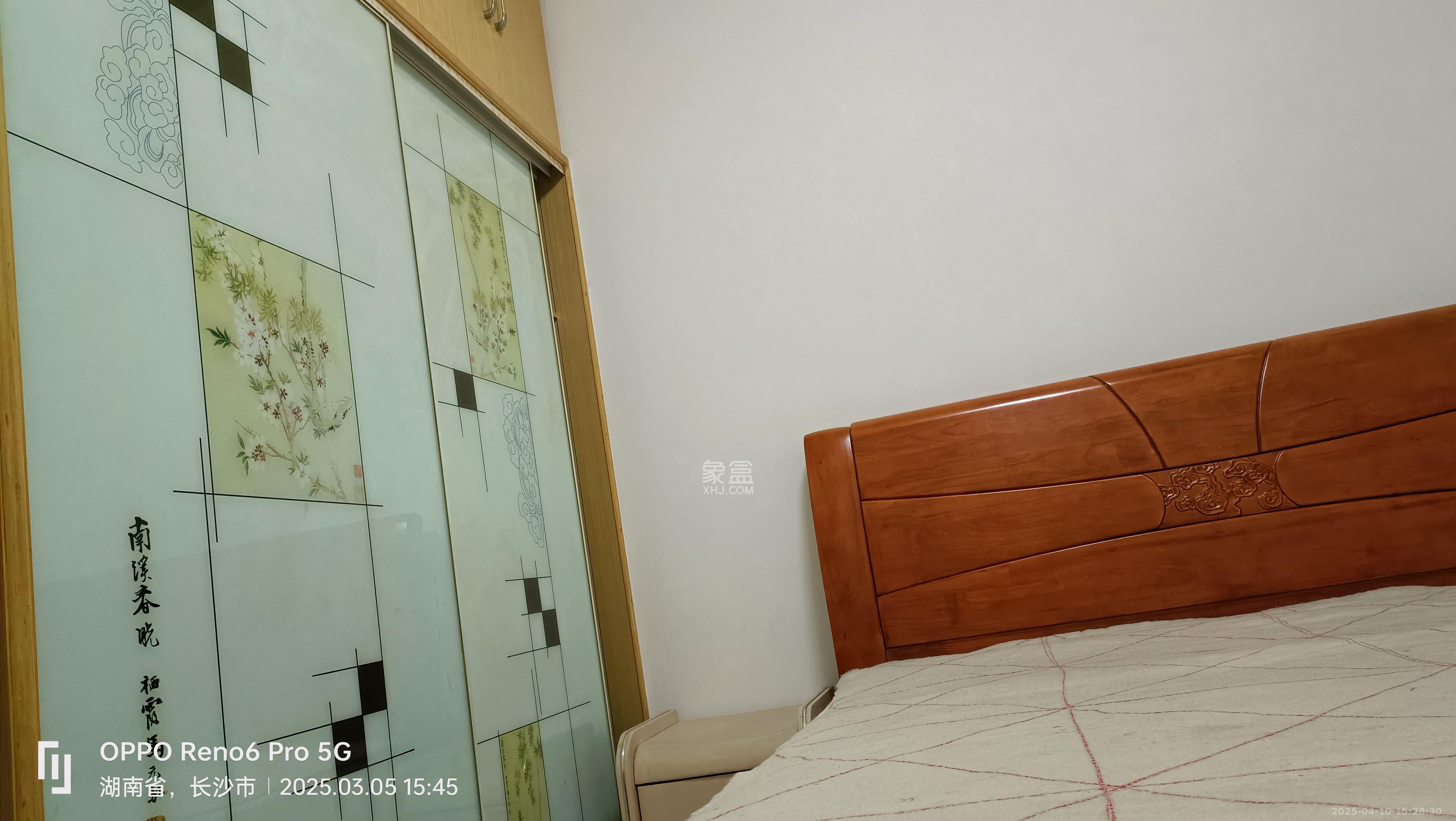 广泰家园  1室1厅1卫   1300.00元/月室内图