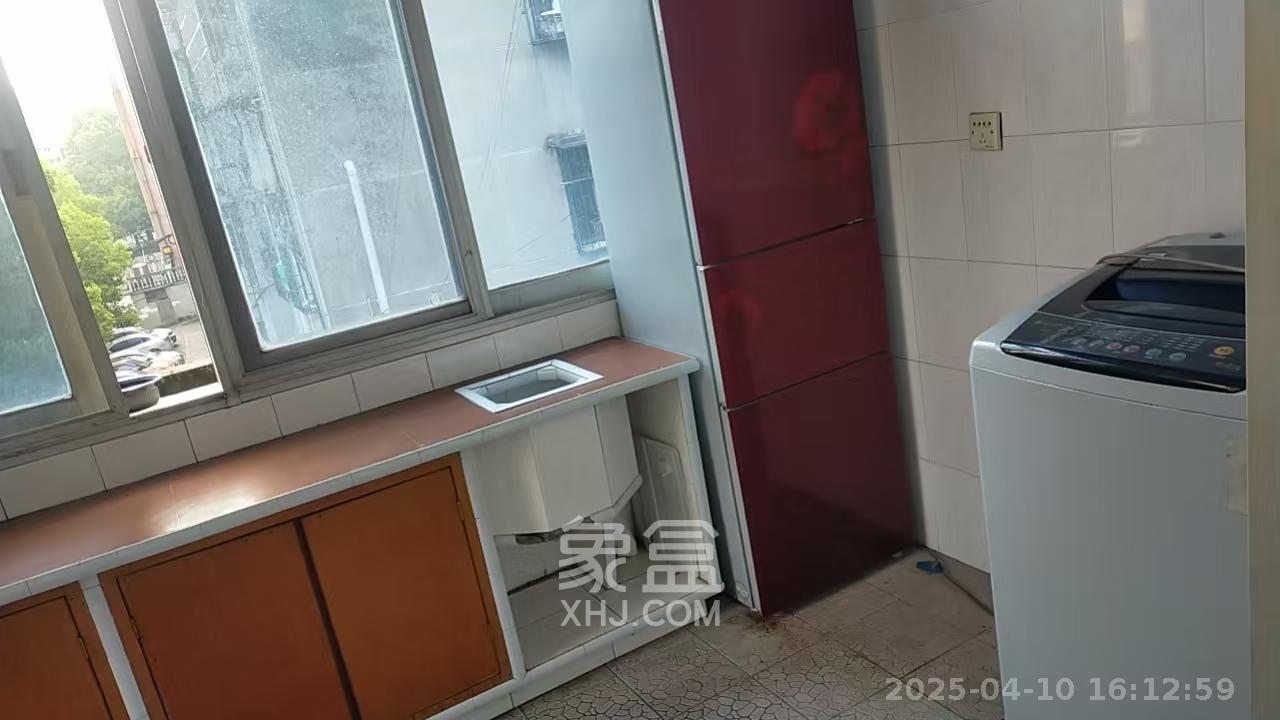 百花街  2室1厅1卫   600.00元/月室内图