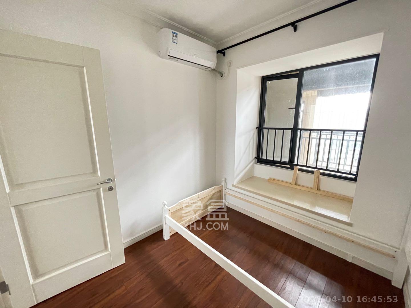 万科魅力之城  3室2厅1卫    2399.0元/月 万科魅力之城  3室2厅1卫    2399.0元/月室内图