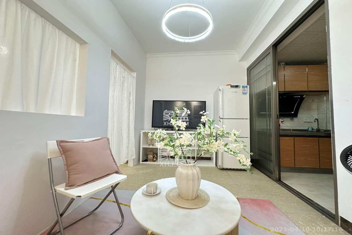 万博汇 1室1厅1卫 2380.0元/月 万博汇 1室1厅1卫 2380.0元/月室内图