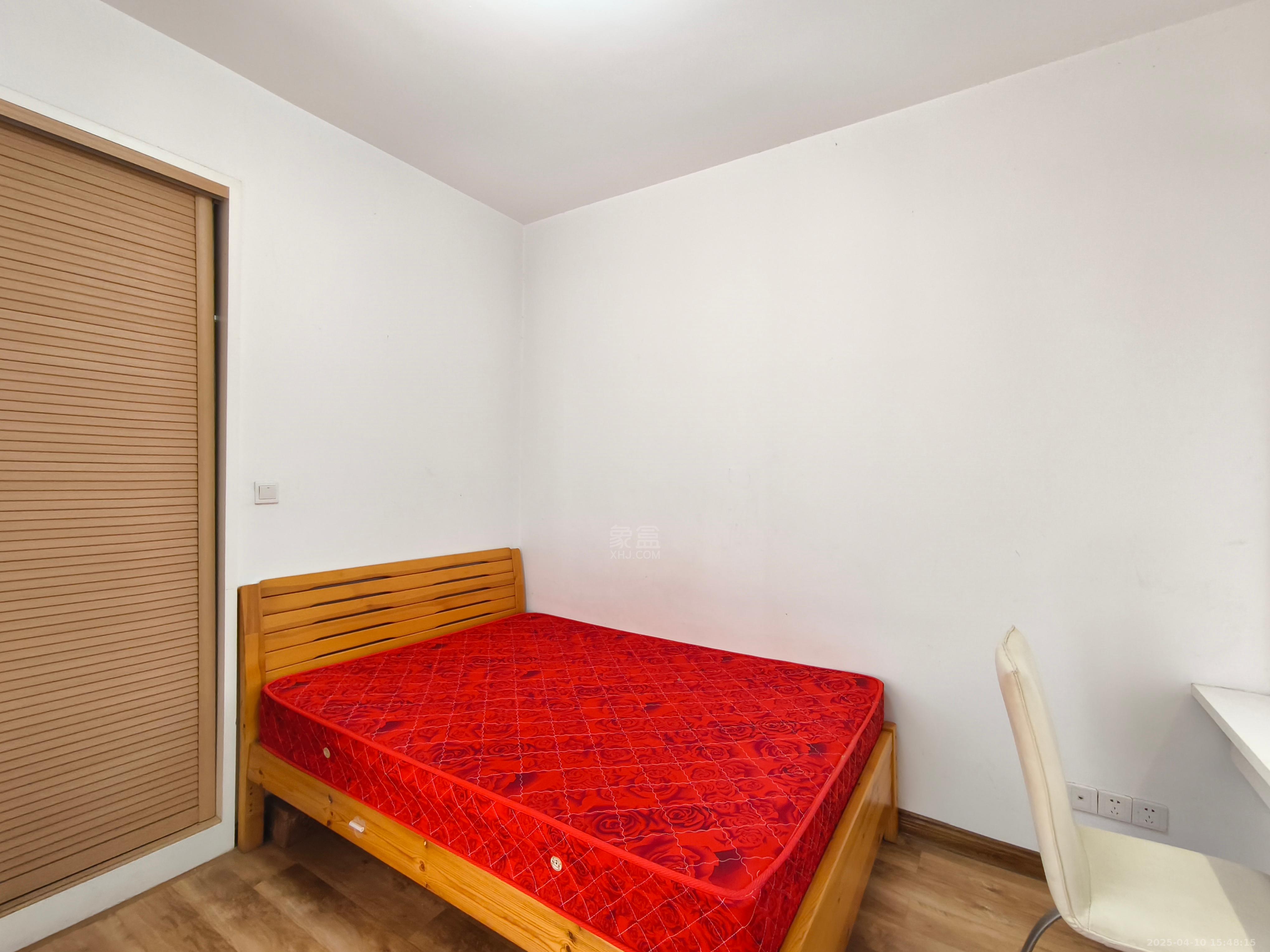 华晨御园 1室1厅1卫 1500.0元/月 华晨御园 1室1厅1卫 1500.0元/月室内图