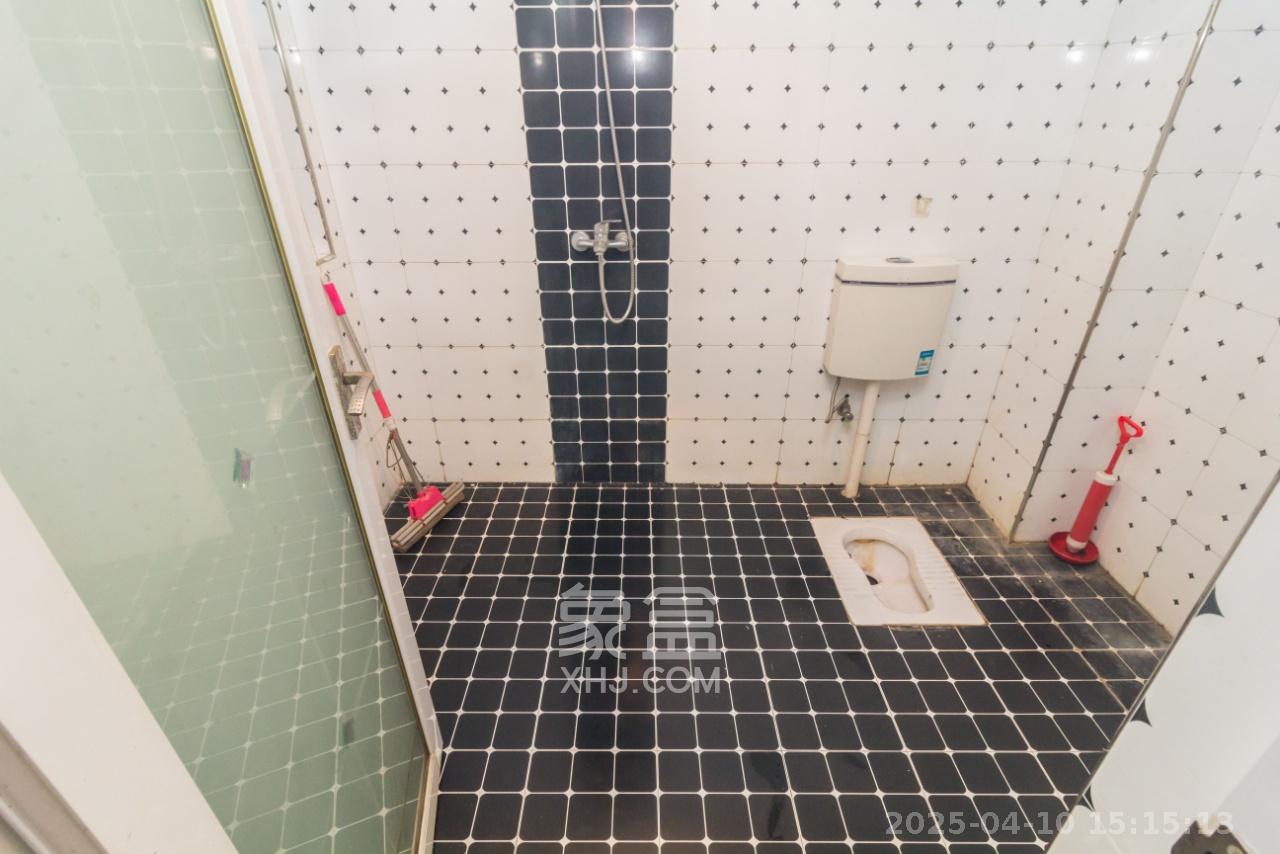 旭辉华庭  3室2厅2卫   1750.00元/月室内图