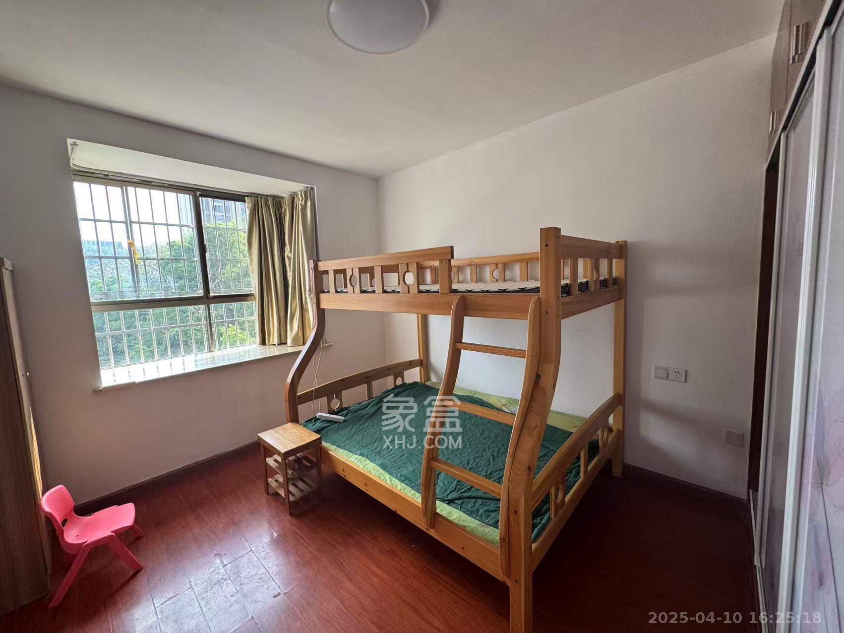 谷峰小区 2室2厅1卫 1600.0元/月 谷峰小区 2室2厅1卫 1600.0元/月室内图