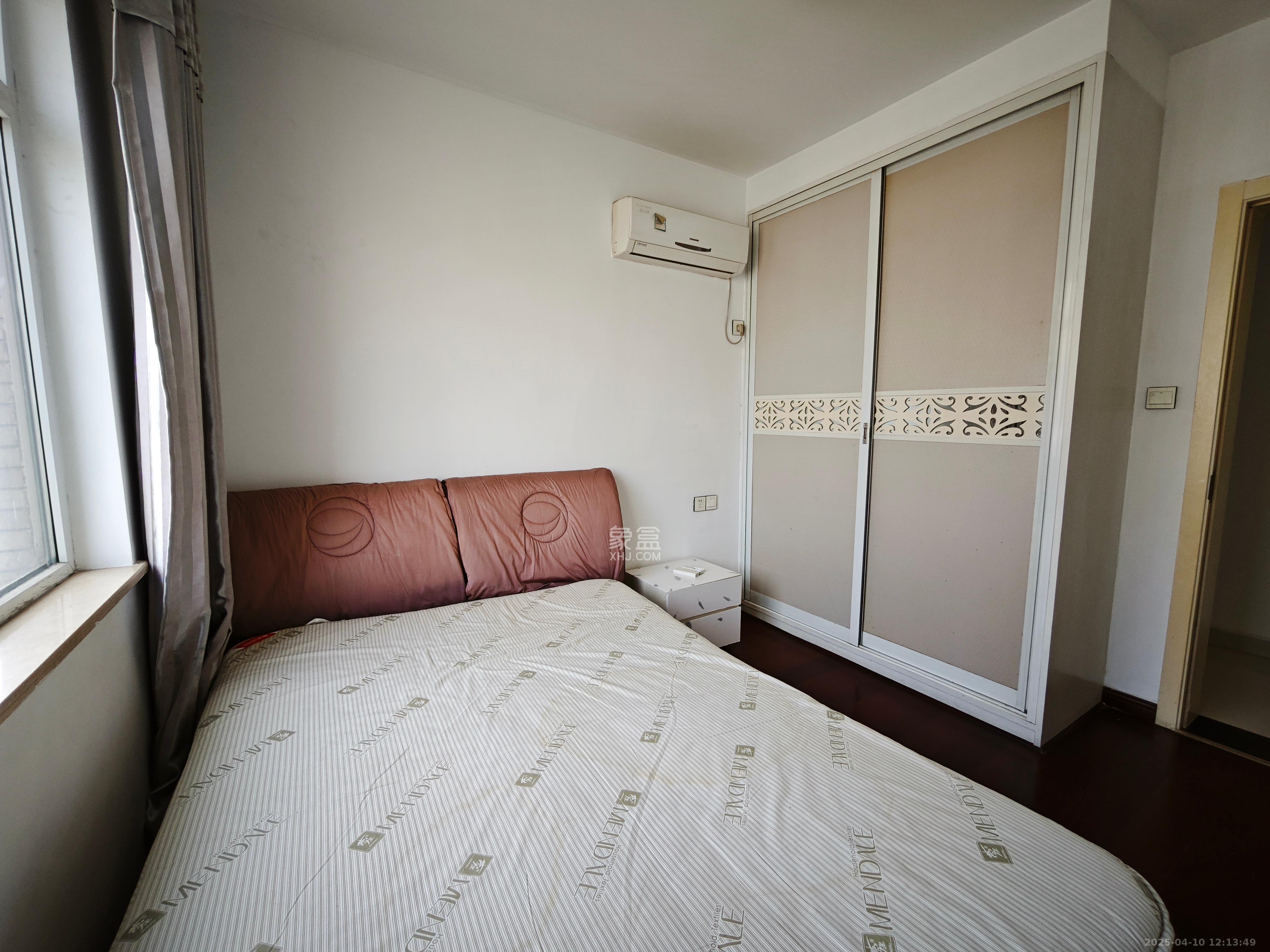 万国城(当代满庭春MOMA)一期 3室2厅2卫 2400.0元/月 万国城(当代满庭春MOMA)一期 3室2厅2卫 2400.0元/月室内图