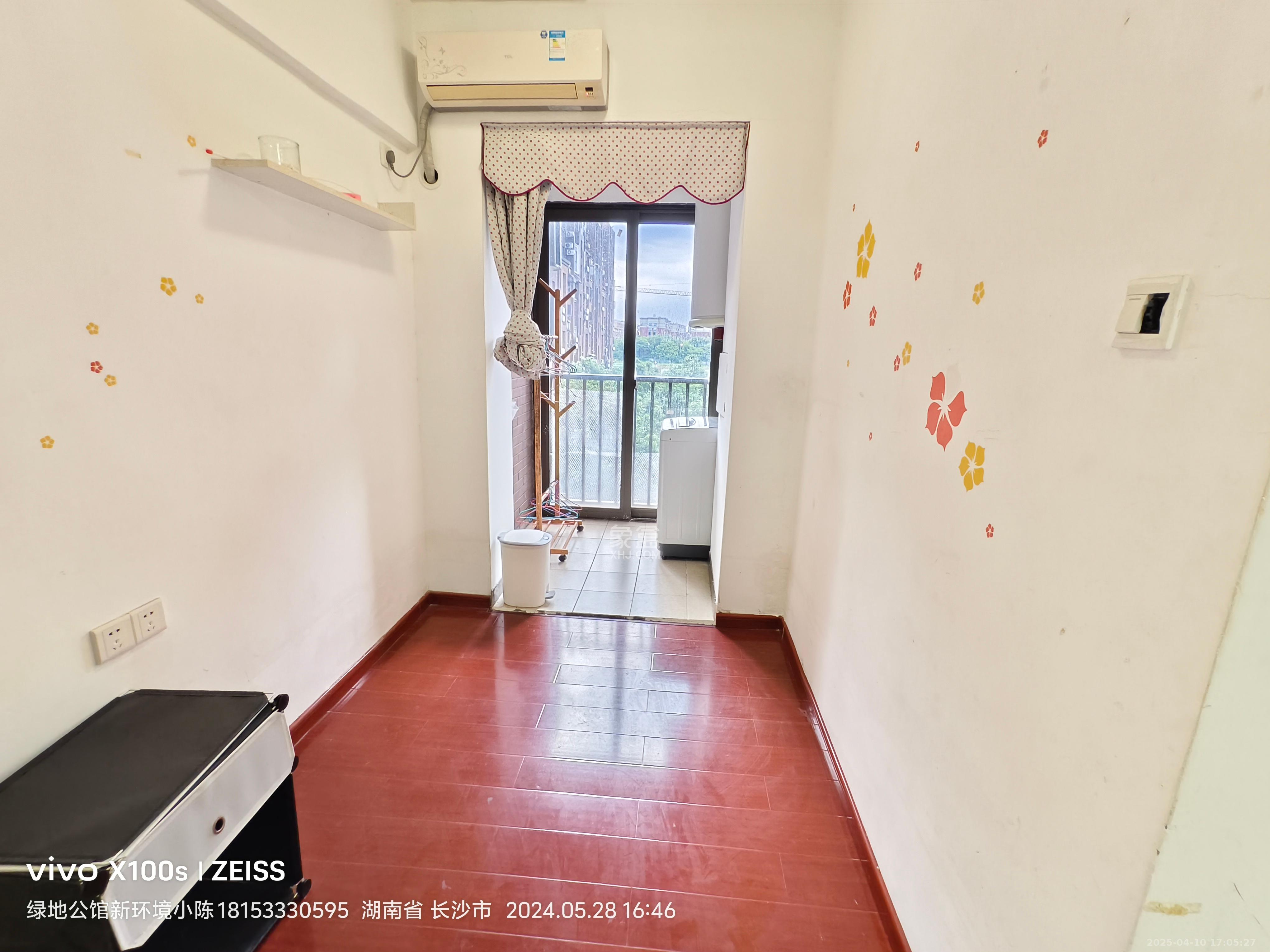 绿地公馆（绿地名邸）  1室1厅1卫   1700.00元/月室内图