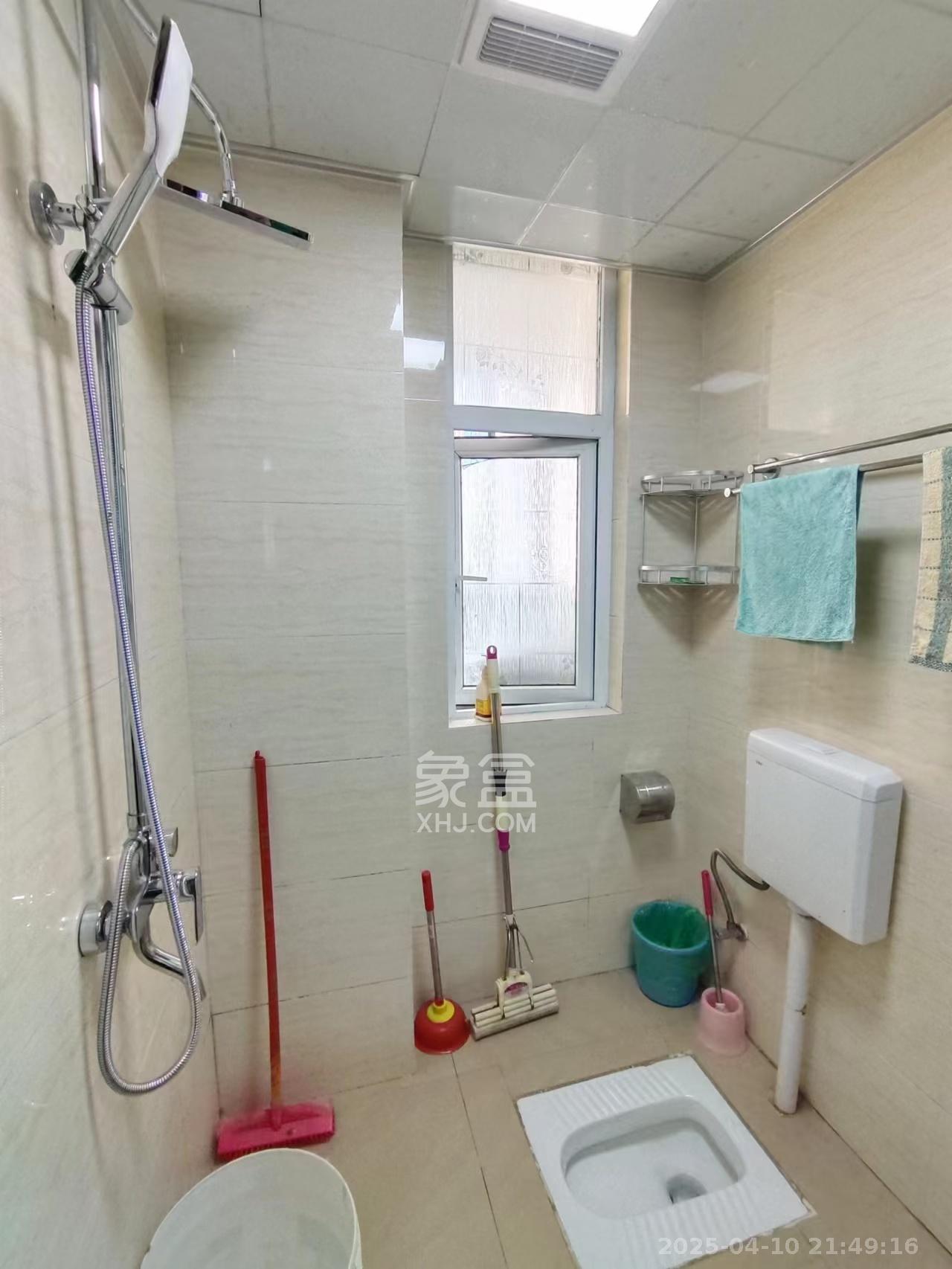 长城宾馆宿舍  3室2厅2卫   4500.00元/月室内图