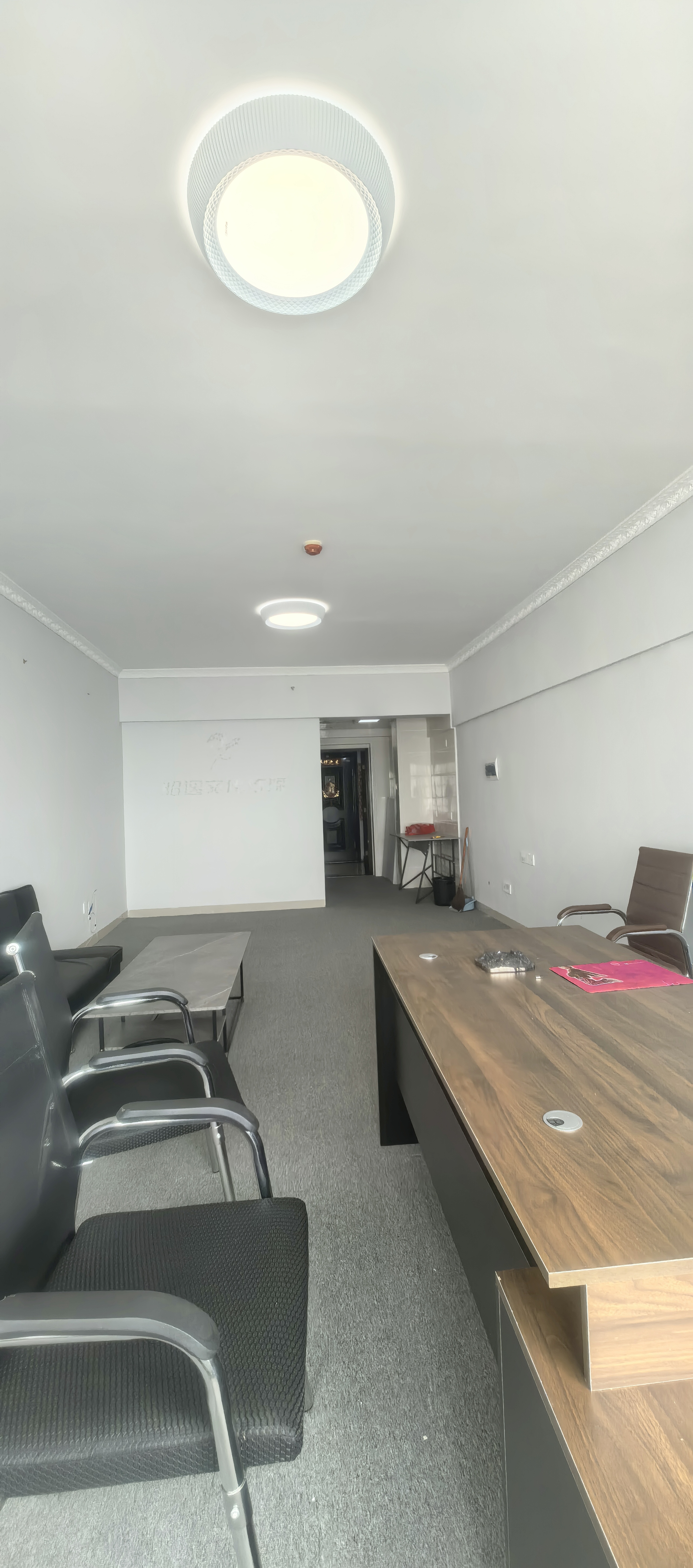 华融大厦 1室0厅1卫 900.0元/月 华融大厦 1室0厅1卫 900.0元/月室内图