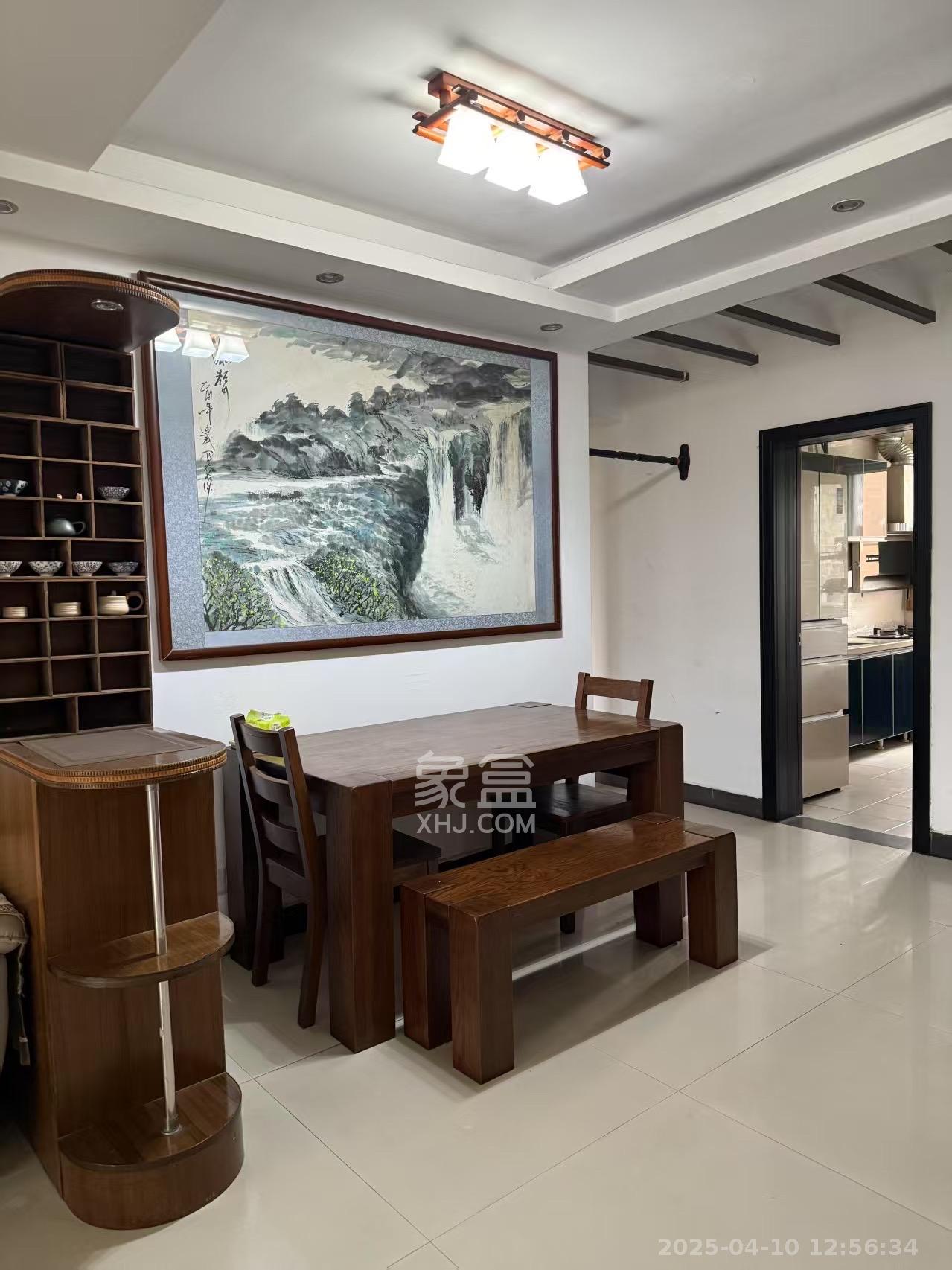 晶华美地  2室2厅1卫   1800.00元/月室内图