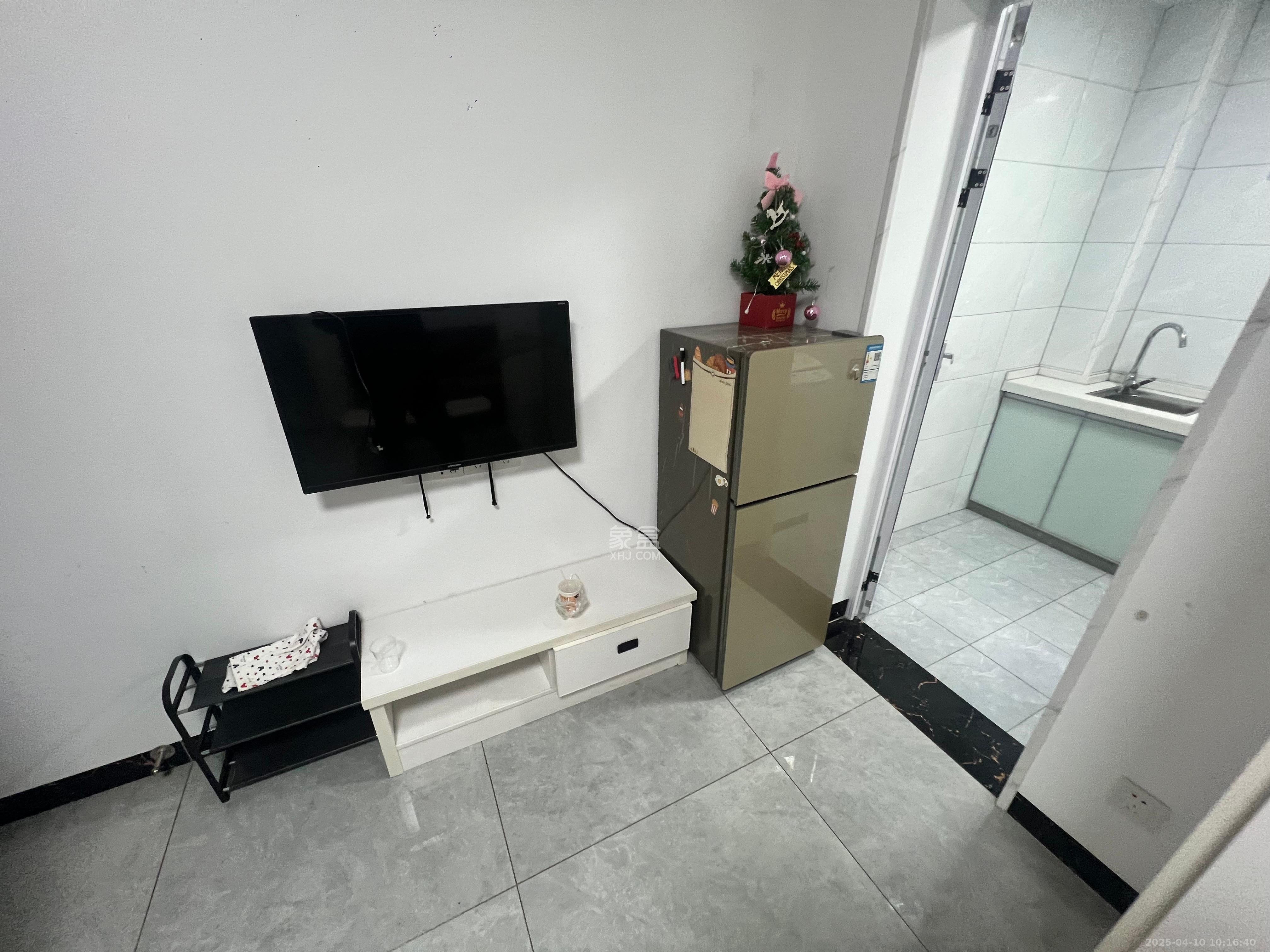桥头家苑一期  1室1厅1卫   1350.00元/月室内图