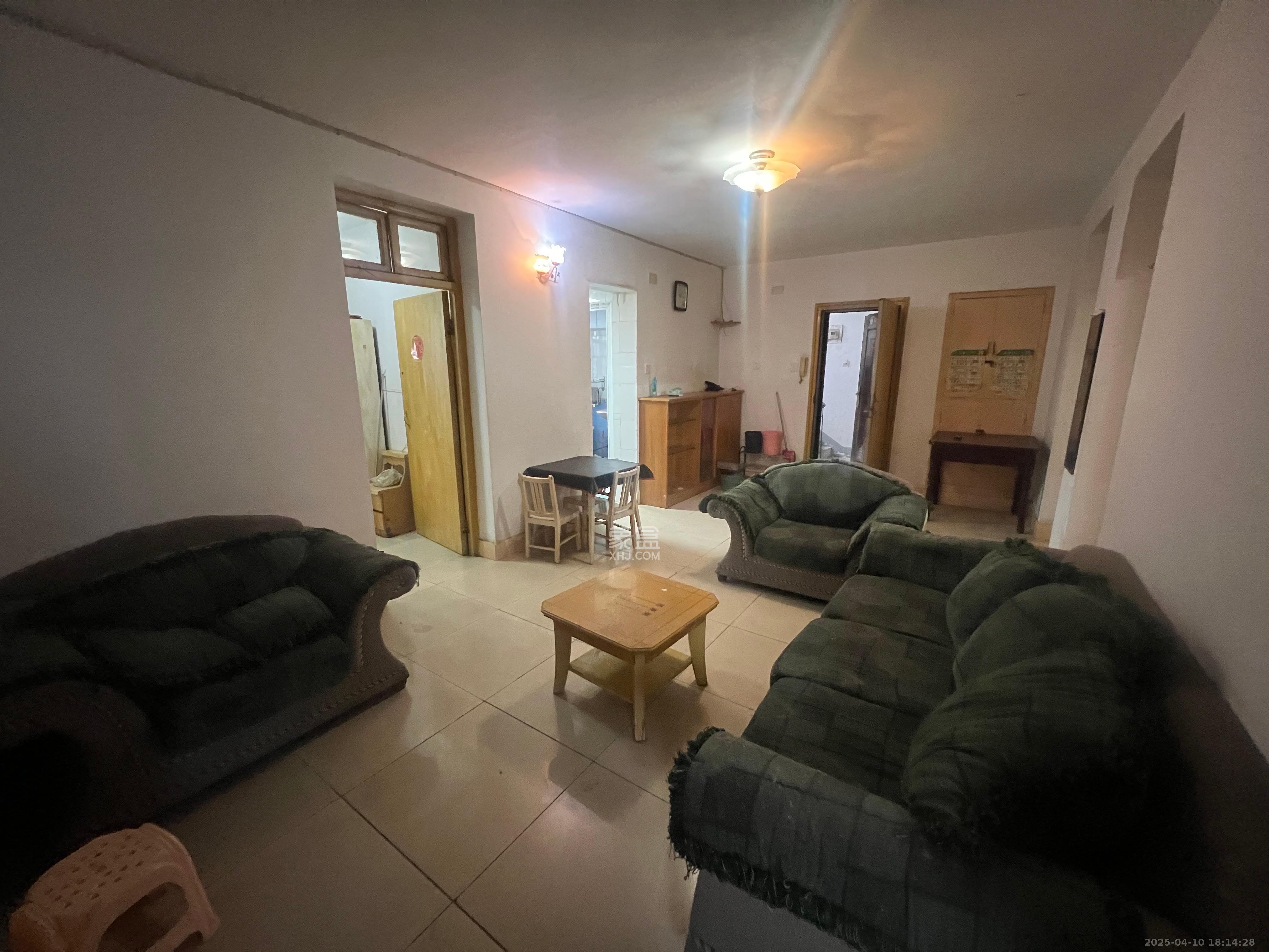 杏花苑 3室1厅1卫 1400.0元/月 杏花苑 3室1厅1卫 1400.0元/月室内图