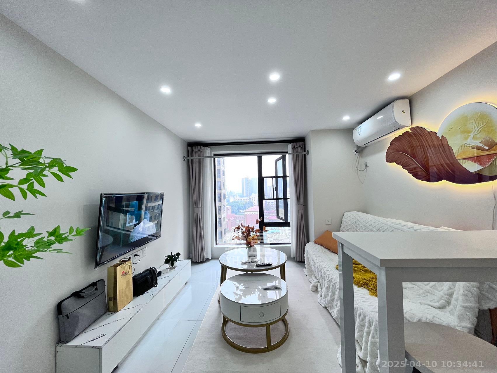 卓越江岸 1室0厅0卫 2600.0元/月 卓越江岸 1室0厅0卫 2600.0元/月室内图