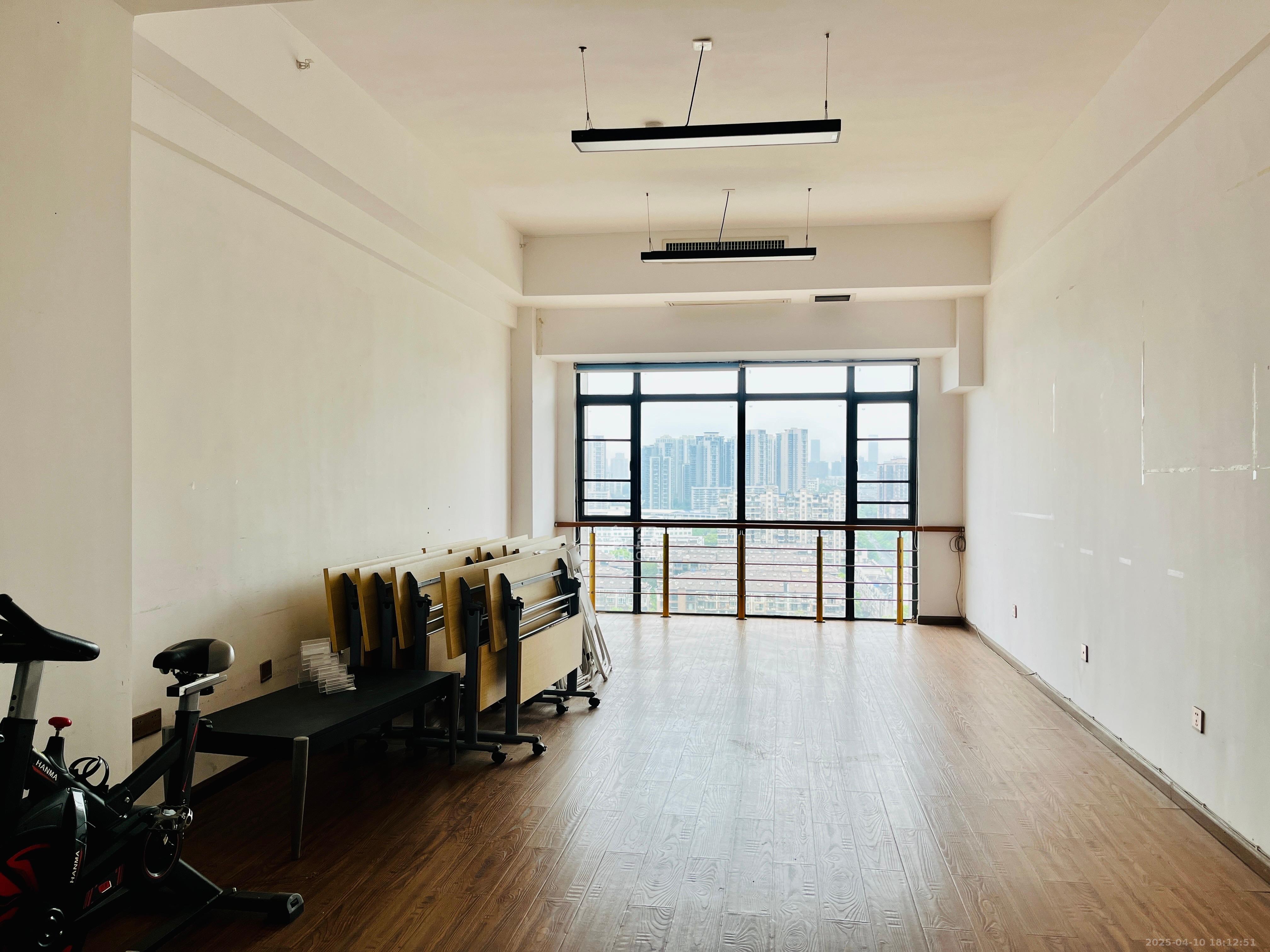 潇湘名城(新里程潇湘名城) 1室1厅1卫 2500.0元/月 潇湘名城(新里程潇湘名城) 1室1厅1卫 2500.0元/月室内图