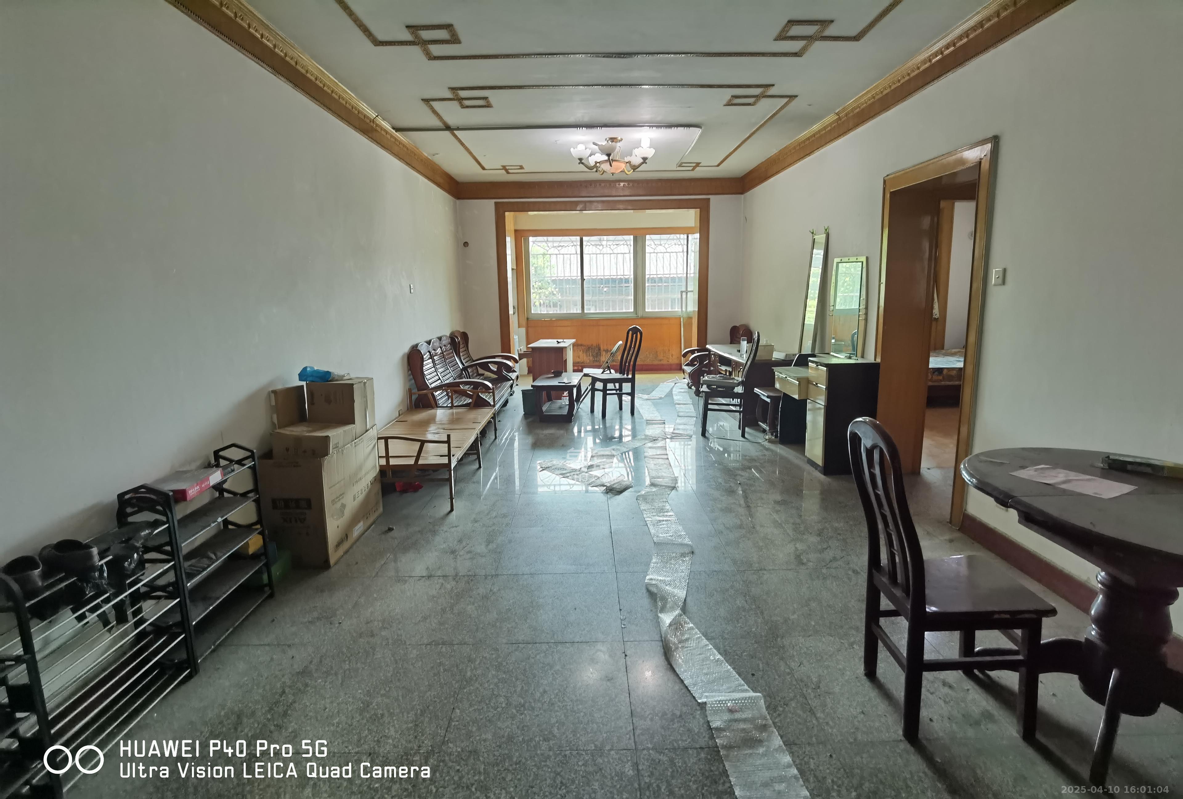 公安分局宿舍 2室2厅2卫 1400.0元/月 公安分局宿舍 2室2厅2卫 1400.0元/月室内图