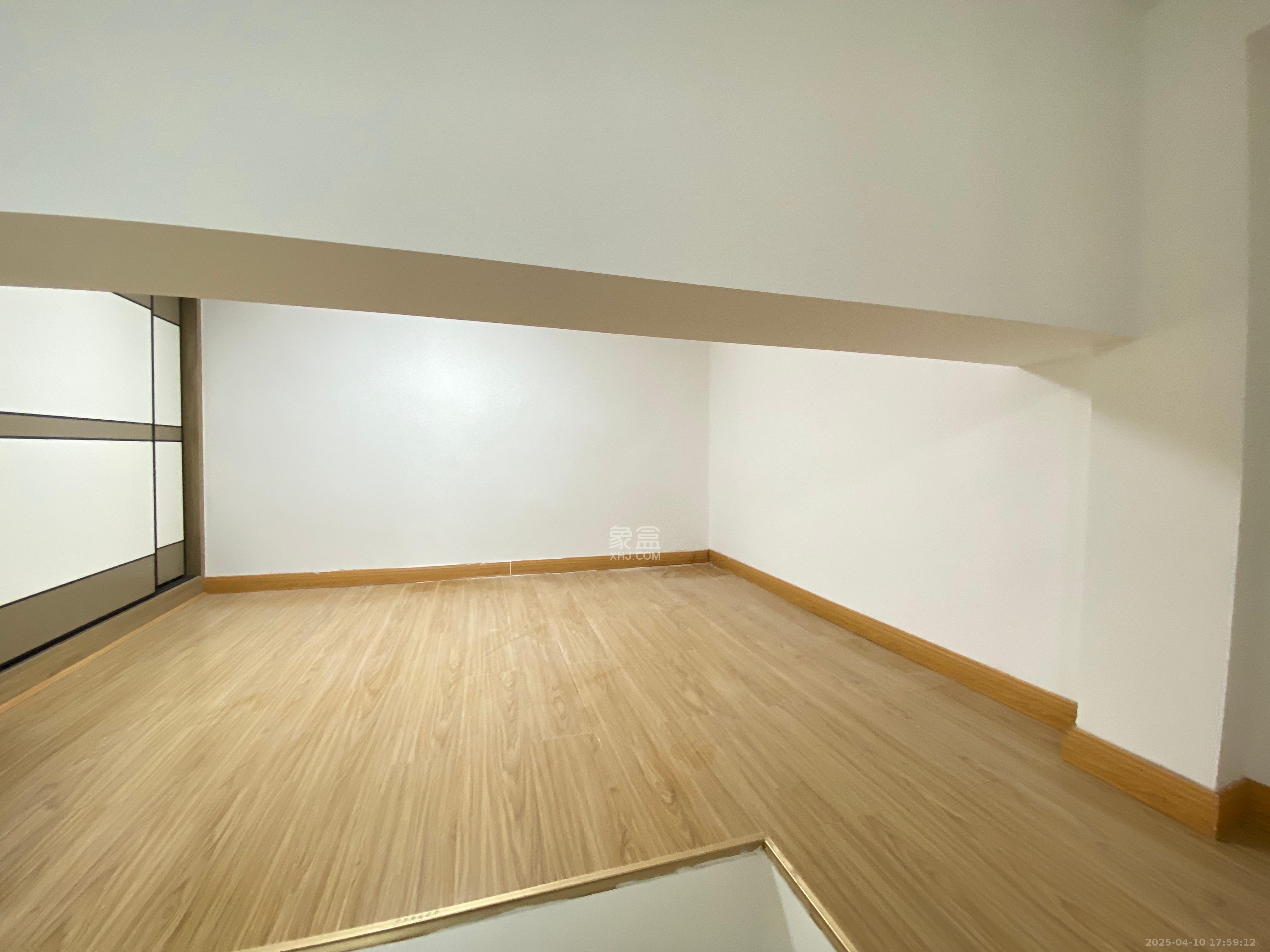 弘坤云寓  1室0厅0卫   2200.00元/月室内图
