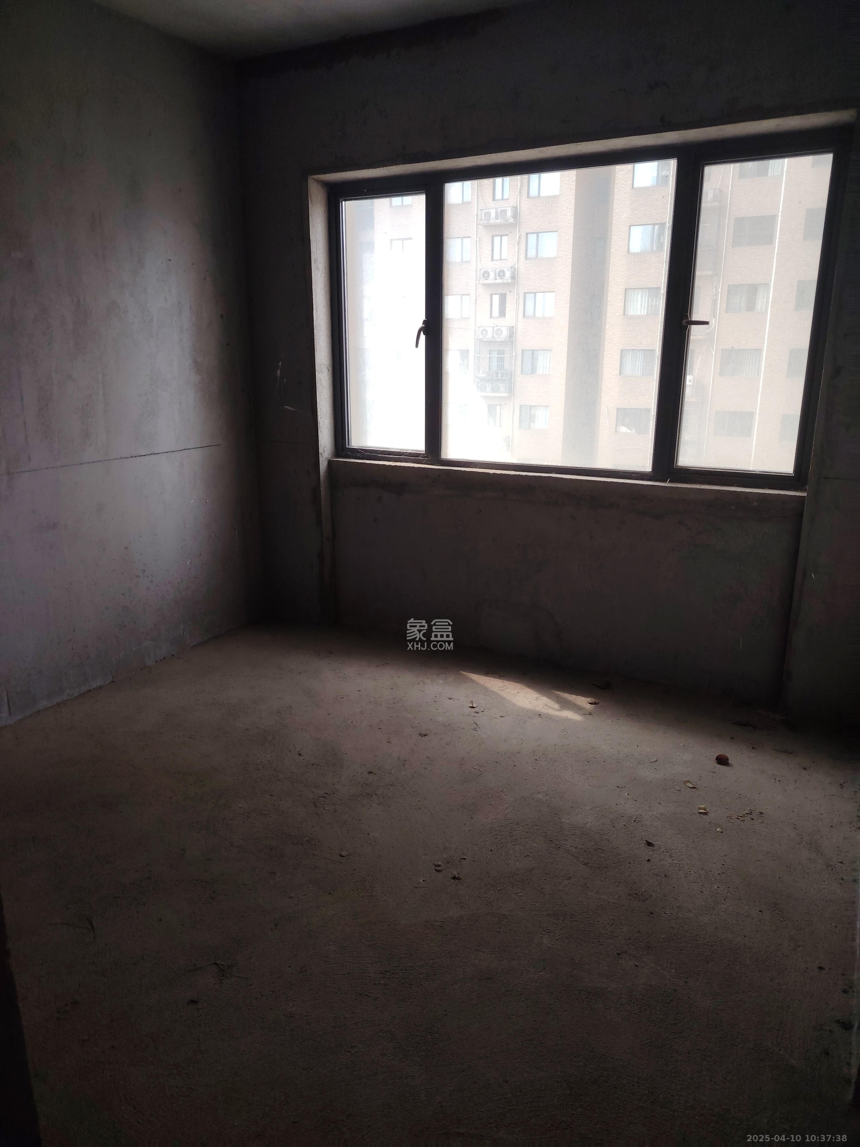 兴隆景苑 1室2厅1卫 1100.0元/月 兴隆景苑 1室2厅1卫 1100.0元/月室内图