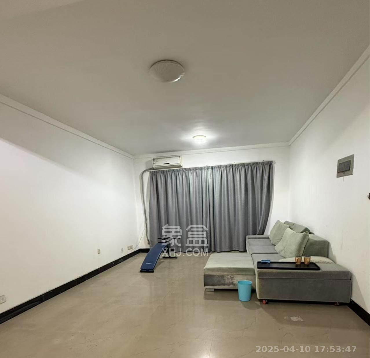 万煦园  3室1厅2卫    2400.0元/月 万煦园  3室1厅2卫    2400.0元/月