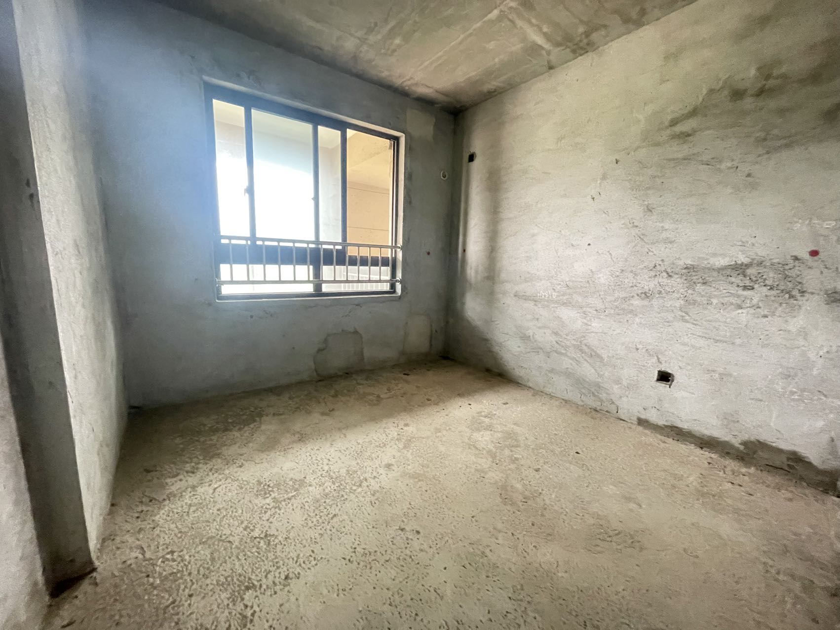 滨海新天地  3室2厅2卫    140.0万 滨海新天地  3室2厅2卫    140.0万客厅