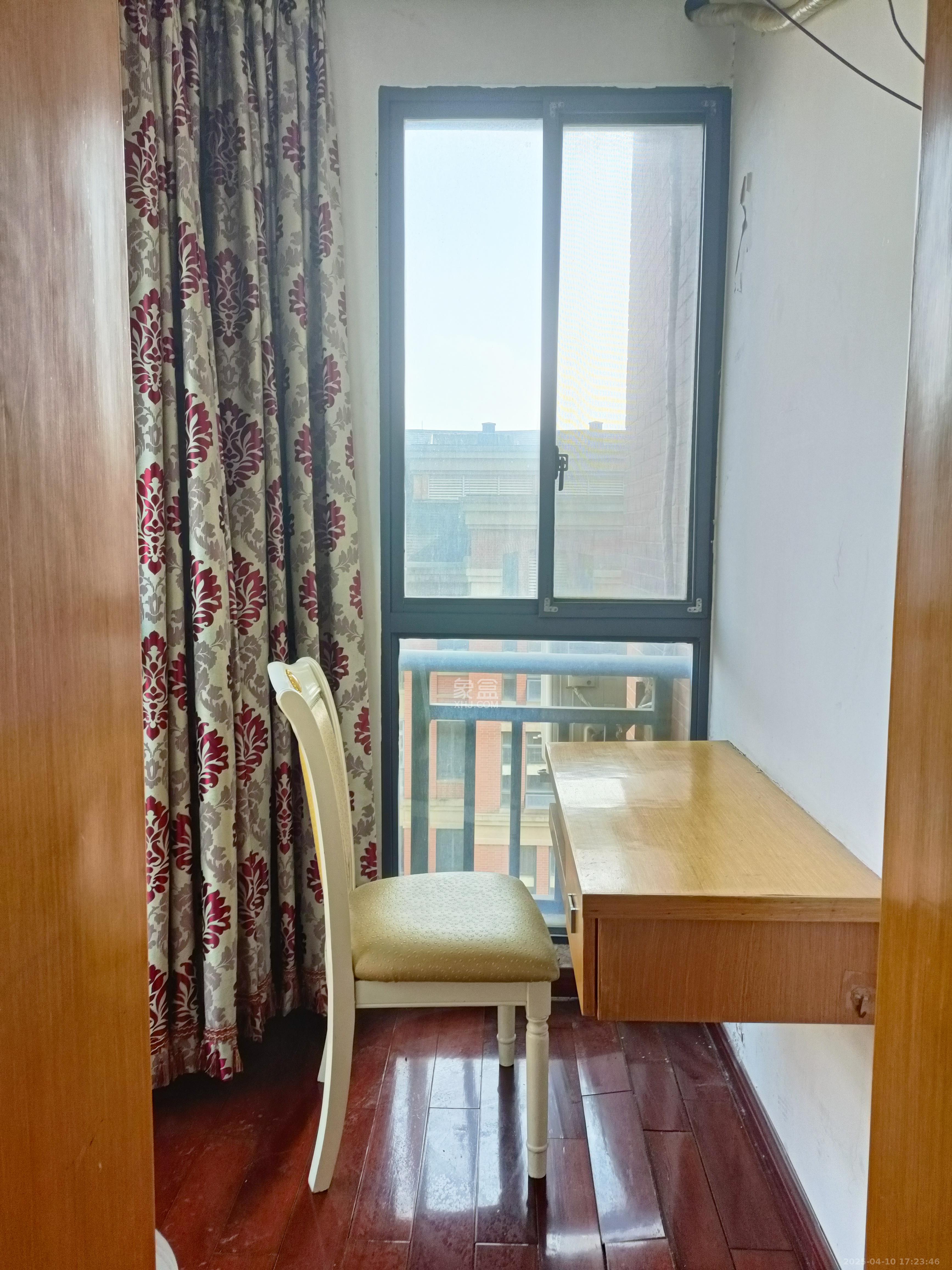 绿城桂花城 3室2厅1卫 2600.0元/月 绿城桂花城 3室2厅1卫 2600.0元/月室内图