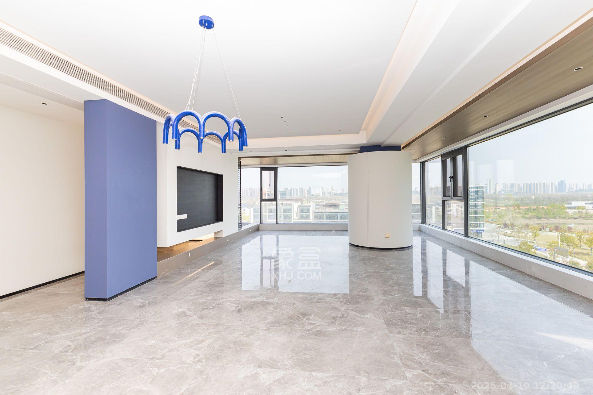 越秀湘江星汇城三期  4室2厅3卫    8500.0元/月 越秀湘江星汇城三期  4室2厅3卫    8500.0元/月