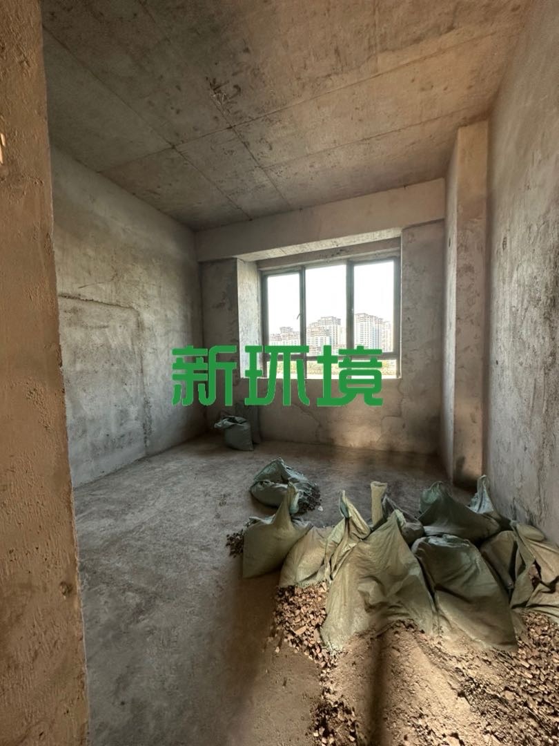 丽景水苑  3室2厅2卫   58.00万客厅