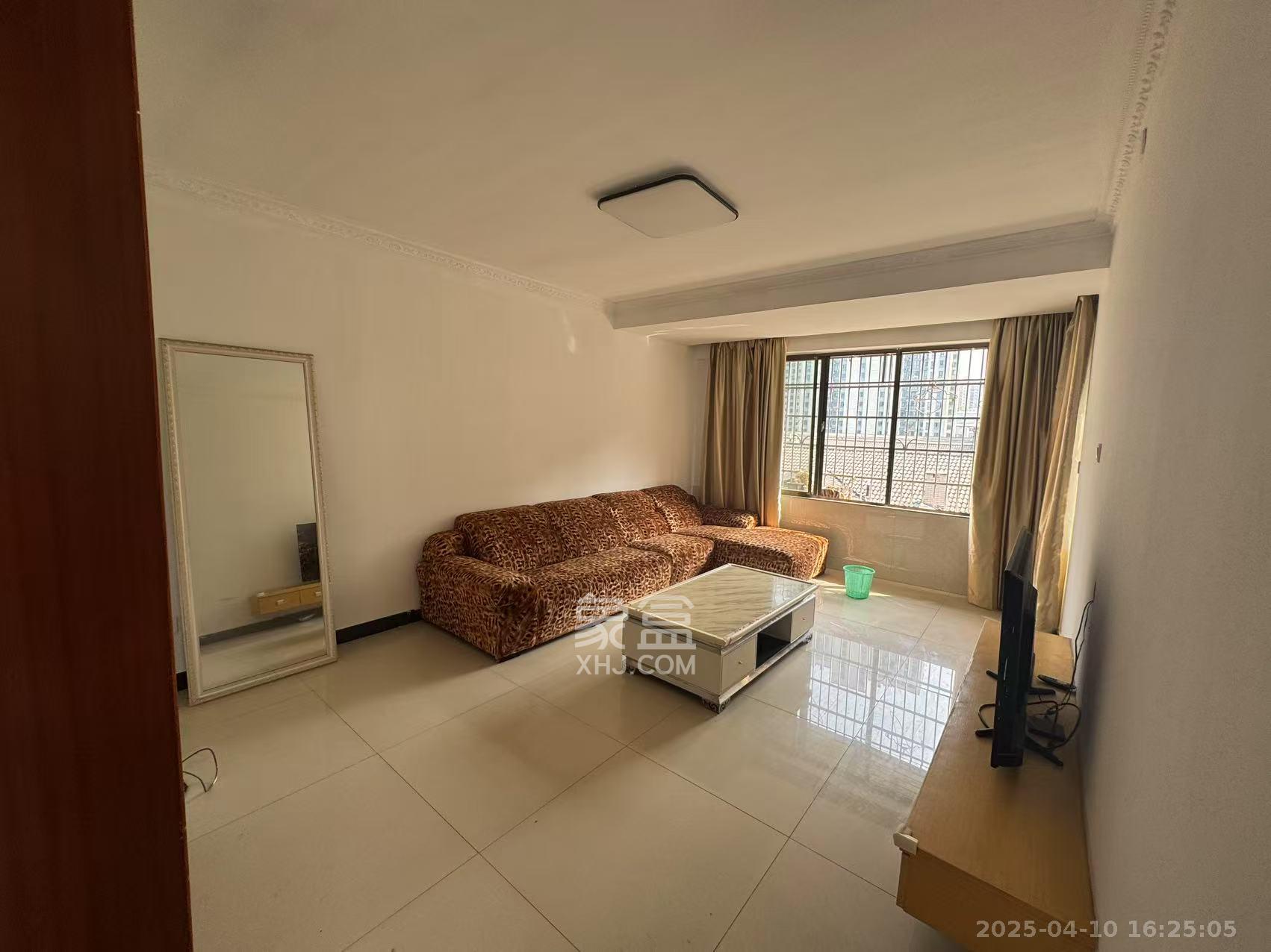 谷峰小区 2室2厅1卫 1600.0元/月 谷峰小区 2室2厅1卫 1600.0元/月室内图