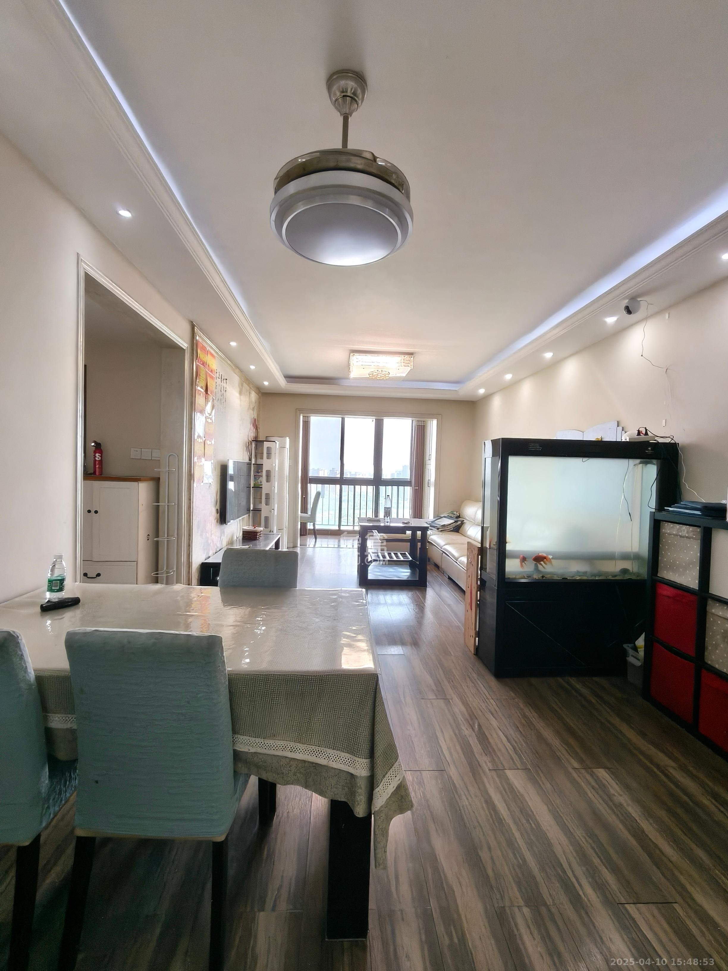华润橡树湾  3室2厅1卫   2300.00元/月室内图