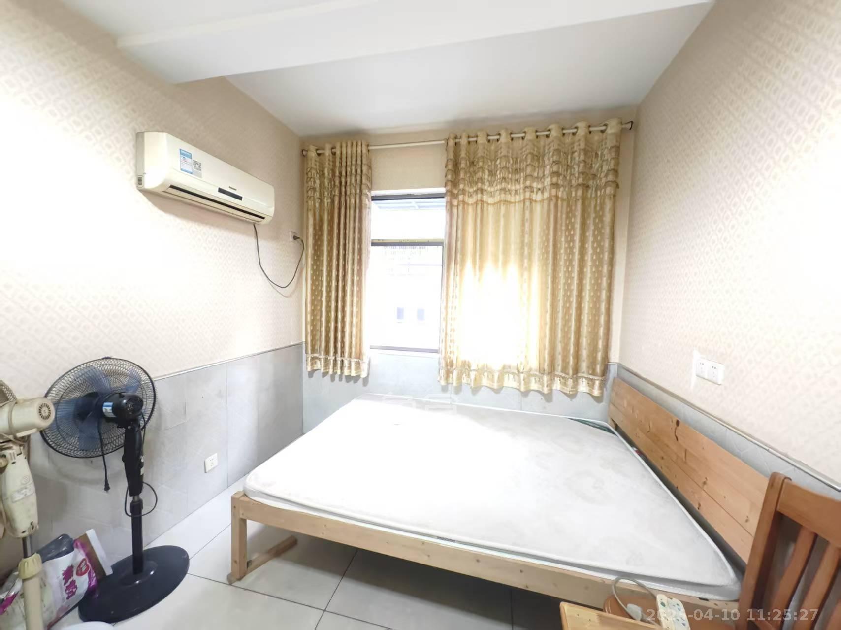 冠华槟榔园  2室2厅1卫    750.0元/月 冠华槟榔园  2室2厅1卫    750.0元/月室内图