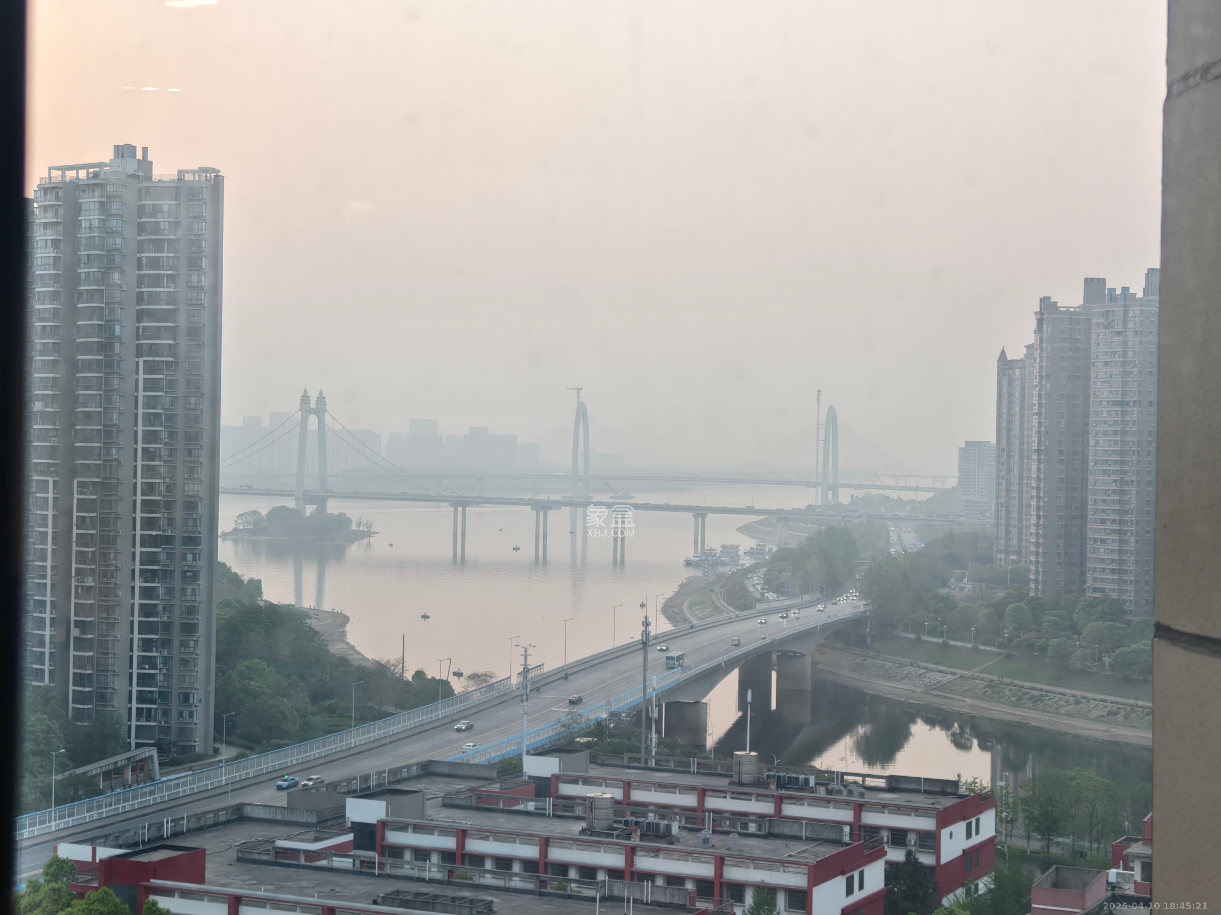 恒大清澜苑（恒大御景半岛四期）  1室1厅1卫   2500.00元/月室内图