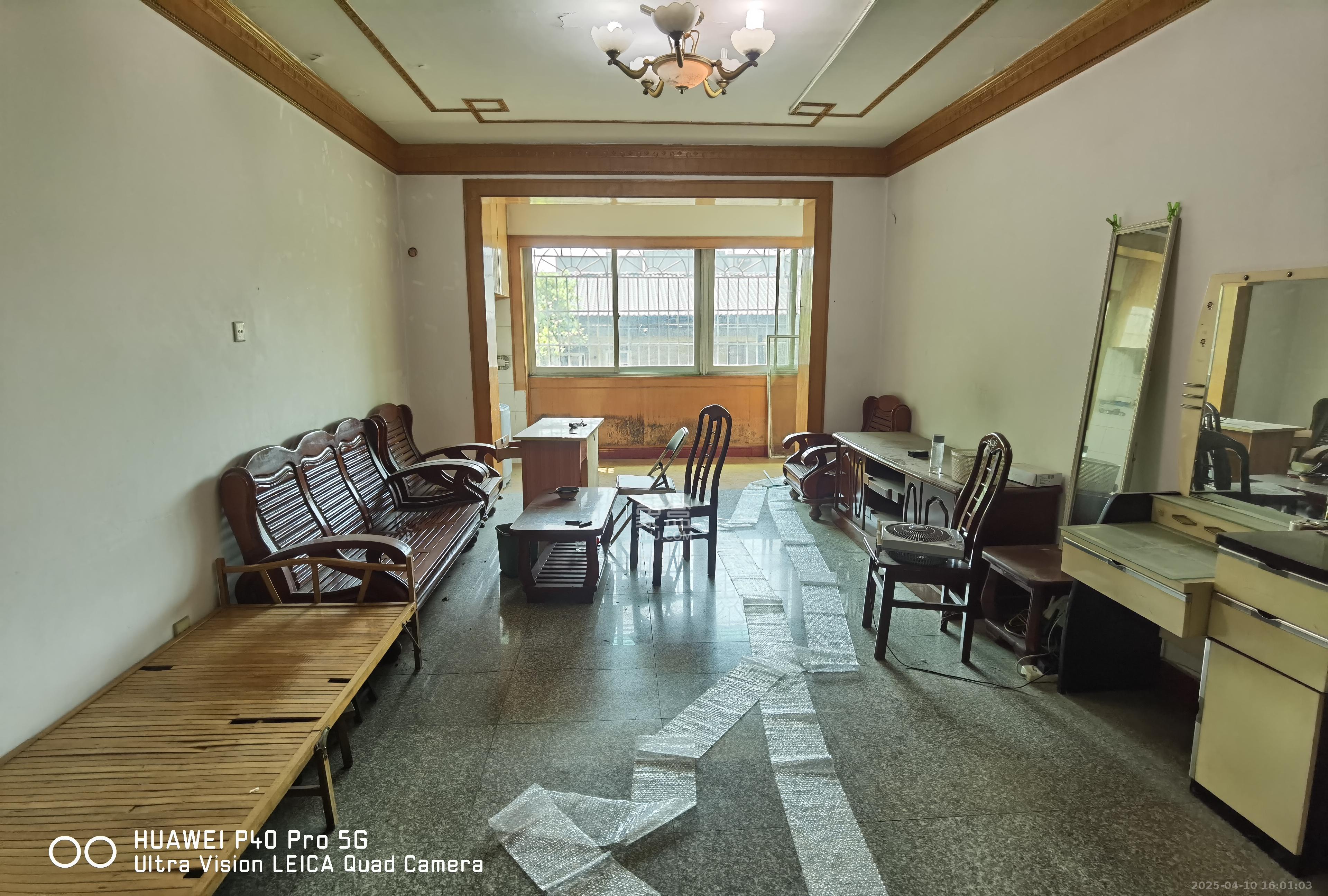 公安分局宿舍 2室2厅2卫 1400.0元/月 公安分局宿舍 2室2厅2卫 1400.0元/月室内图