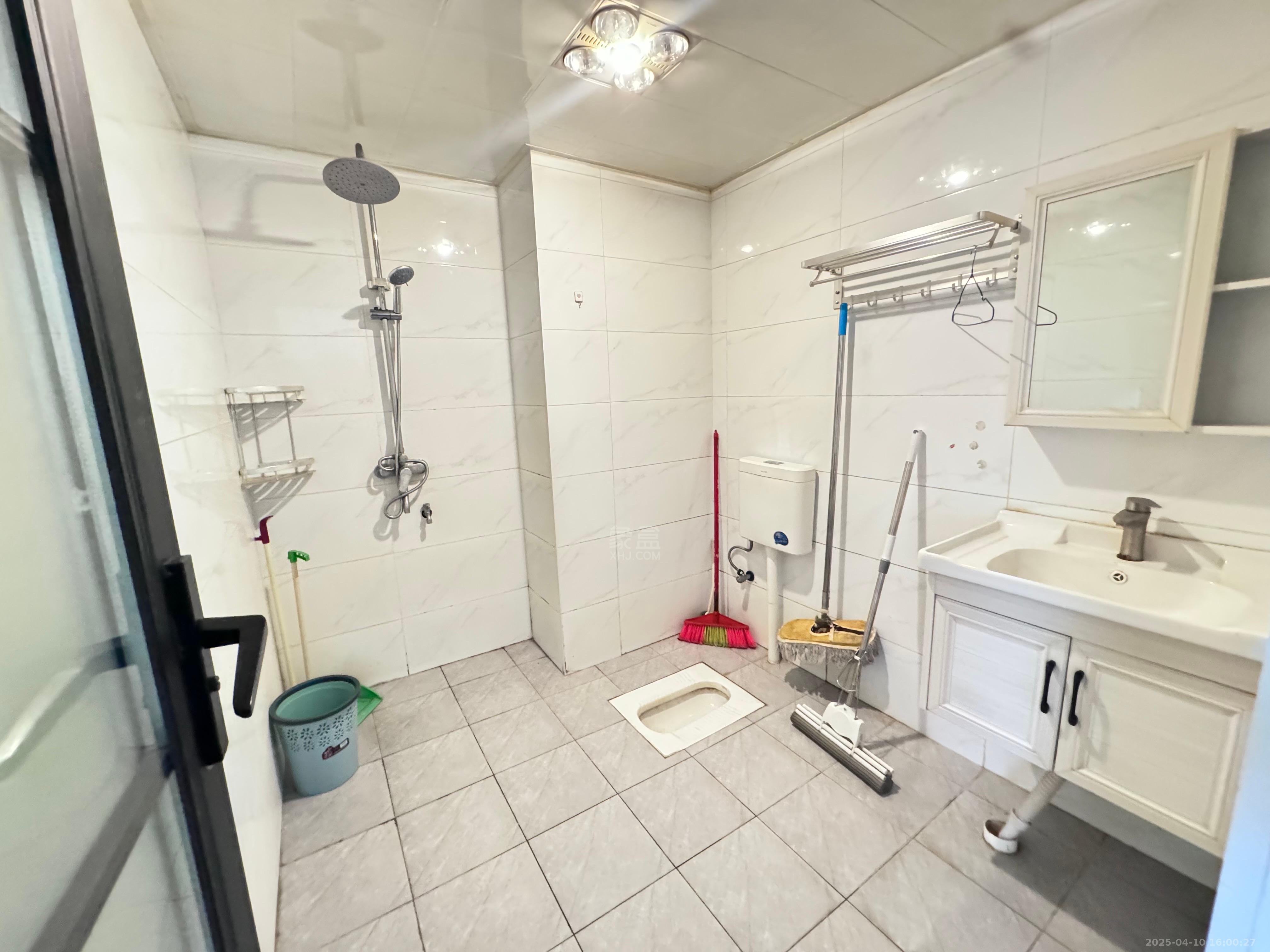 米兰公馆 1室0厅1卫 1300.0元/月 米兰公馆 1室0厅1卫 1300.0元/月室内图