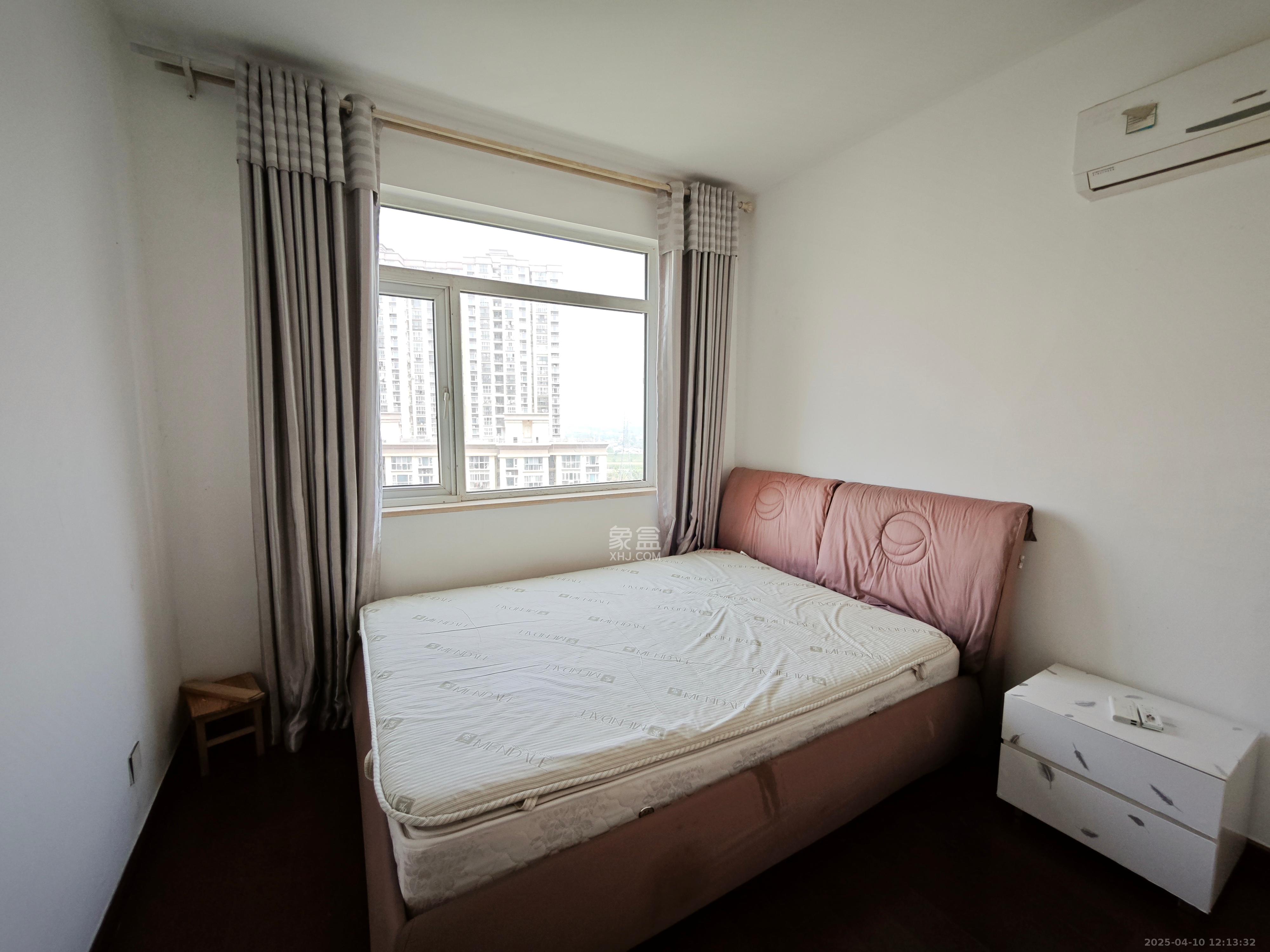 万国城(当代满庭春MOMA)一期 3室2厅2卫 2400.0元/月 万国城(当代满庭春MOMA)一期 3室2厅2卫 2400.0元/月室内图