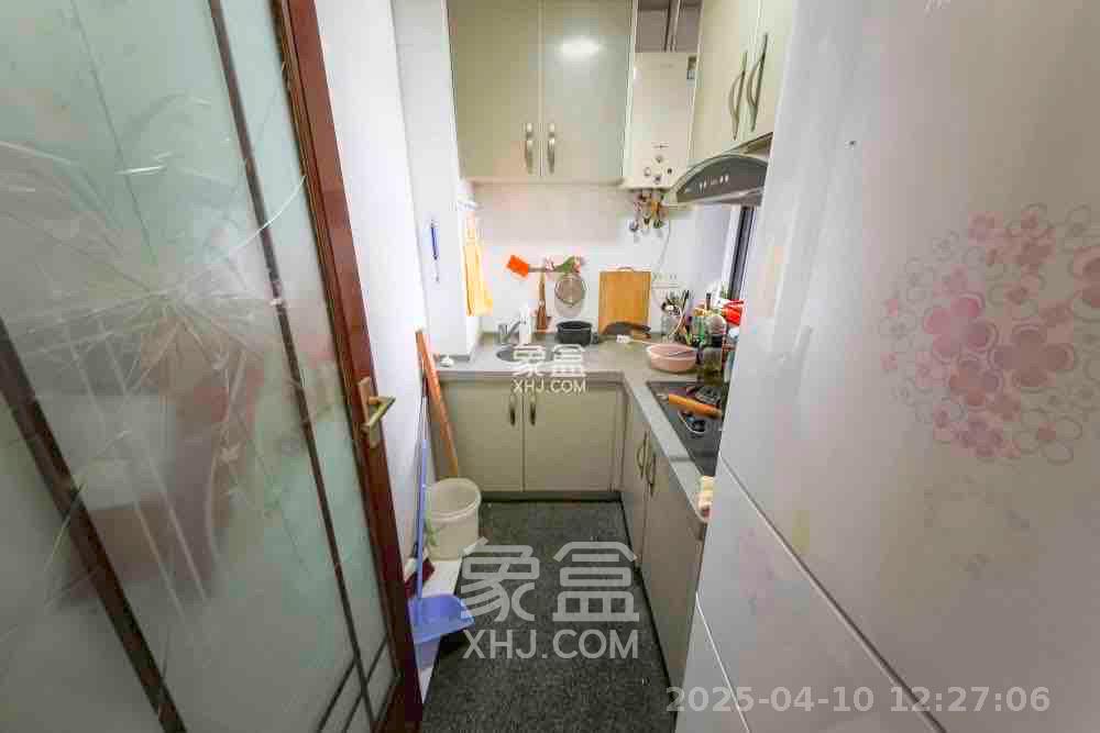 鑫远杰座  2室1厅1卫   2200.00元/月室内图