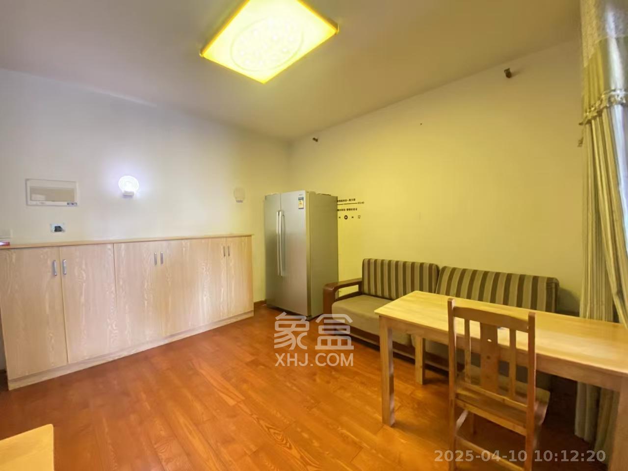 万博汇  2室2厅1卫   2500.00元/月室内图