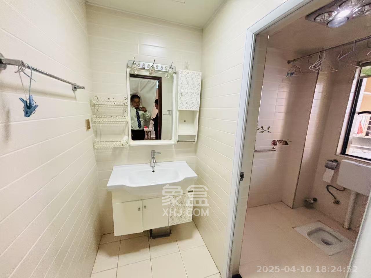 青园  3室2厅2卫   3500.00元/月室内图