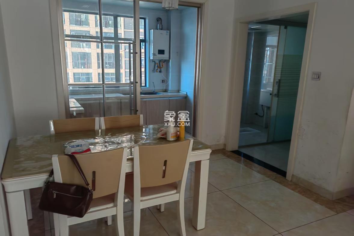 万豪城市花园 3室2厅2卫 2300.0元/月 万豪城市花园 3室2厅2卫 2300.0元/月室内图