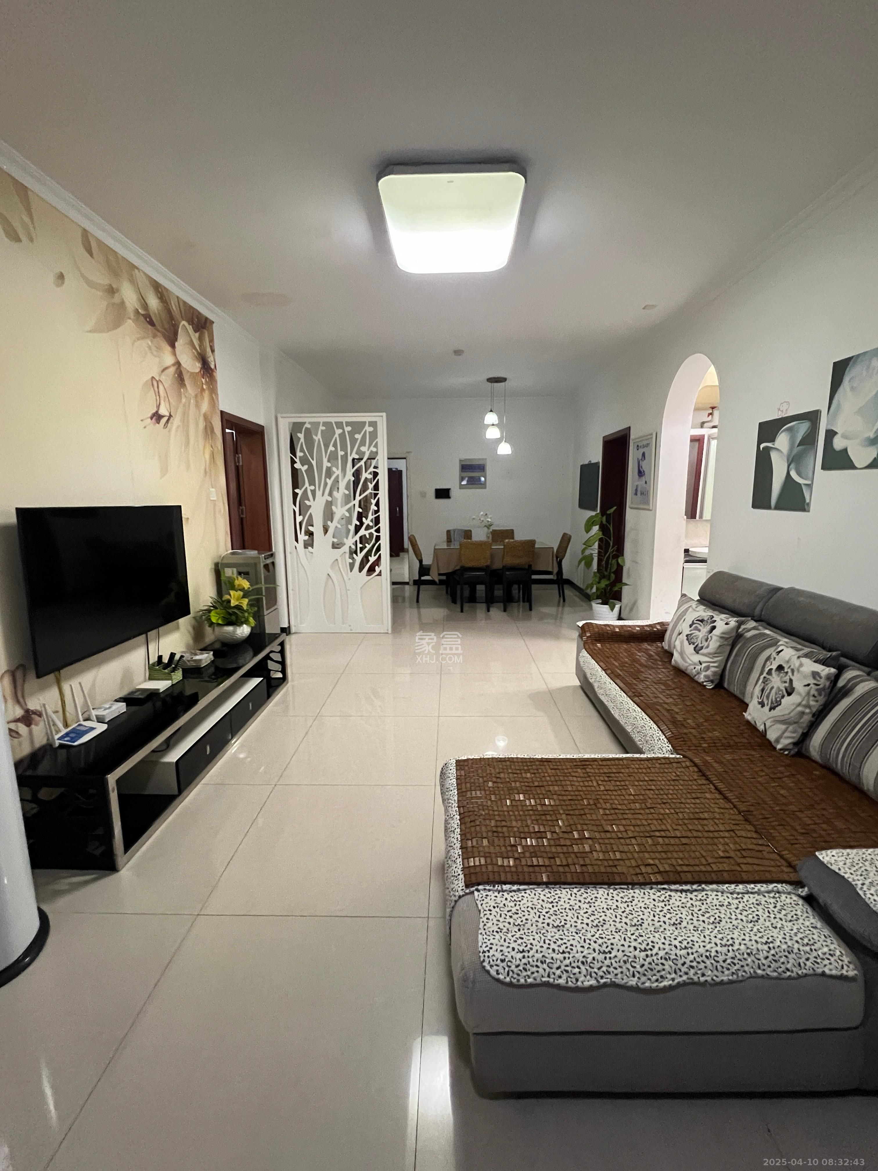 湘府十城(汇财御景湾新寓,汇财国际) 3室2厅2卫 2500.0元/月 湘府十城(汇财御景湾新寓,汇财国际) 3室2厅2卫 2500.0元/月室内图