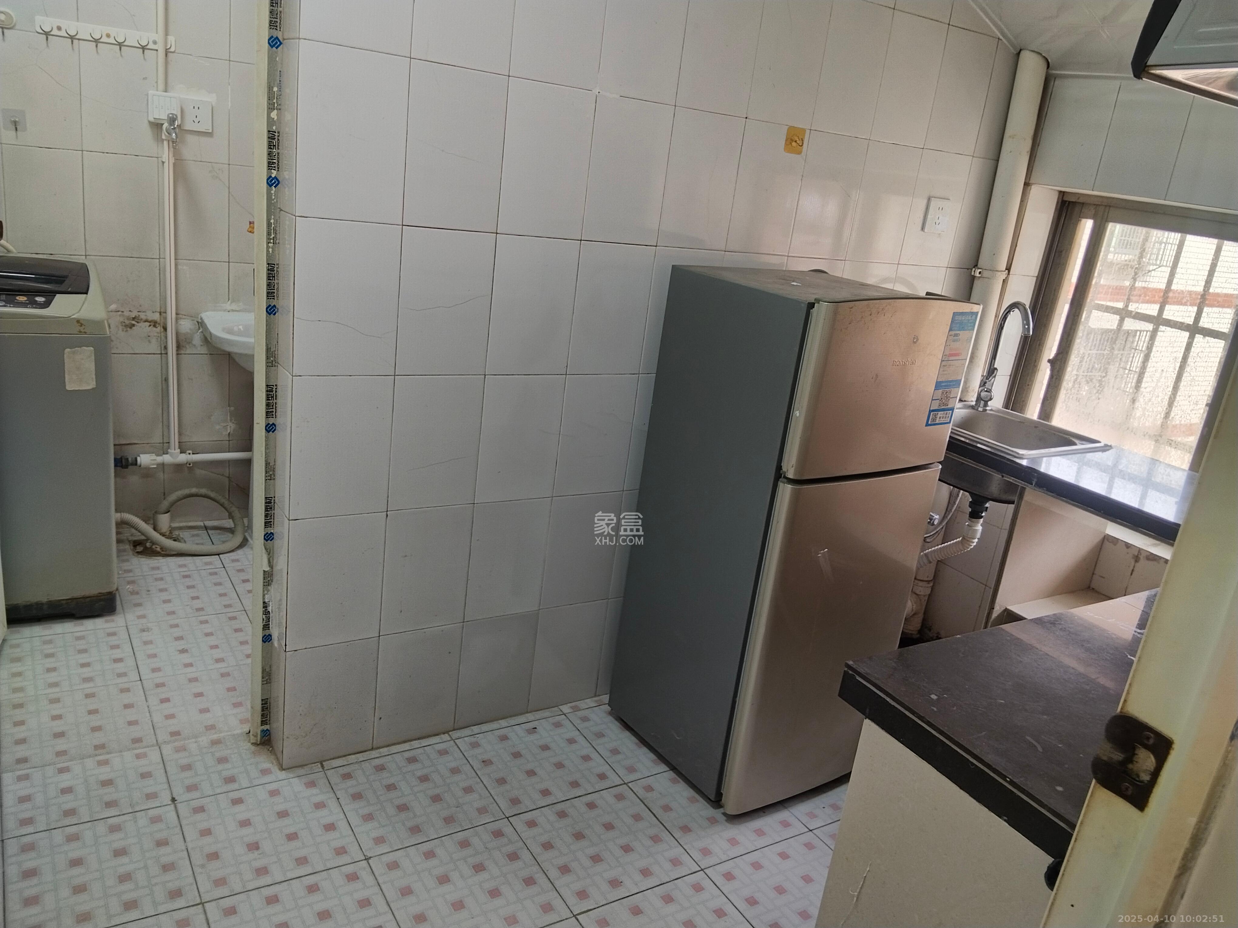 高桥火焰市场  2室1厅1卫   1100.00元/月室内图