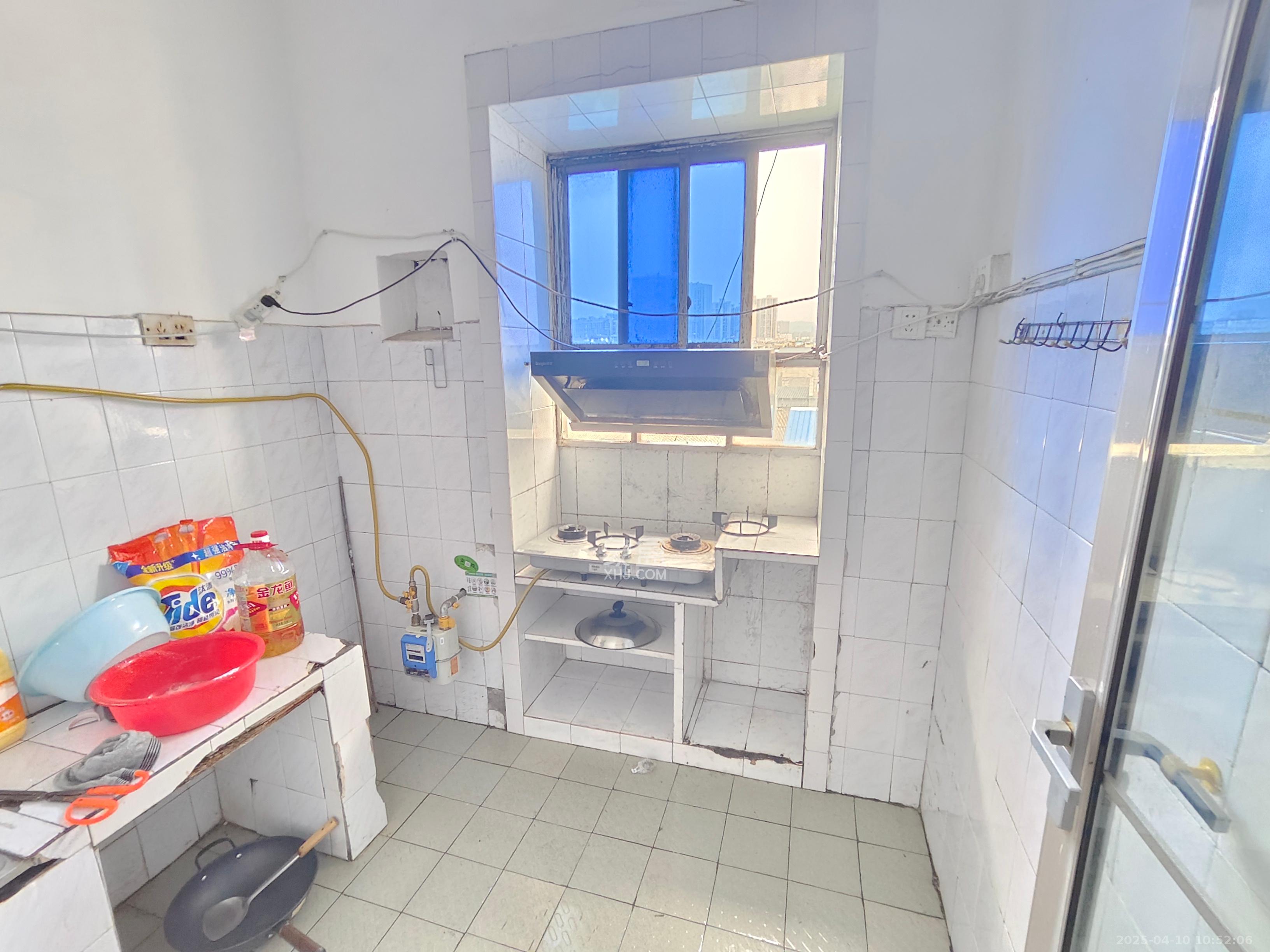 欣欣新村 3室1厅1卫 1700.0元/月 欣欣新村 3室1厅1卫 1700.0元/月室内图