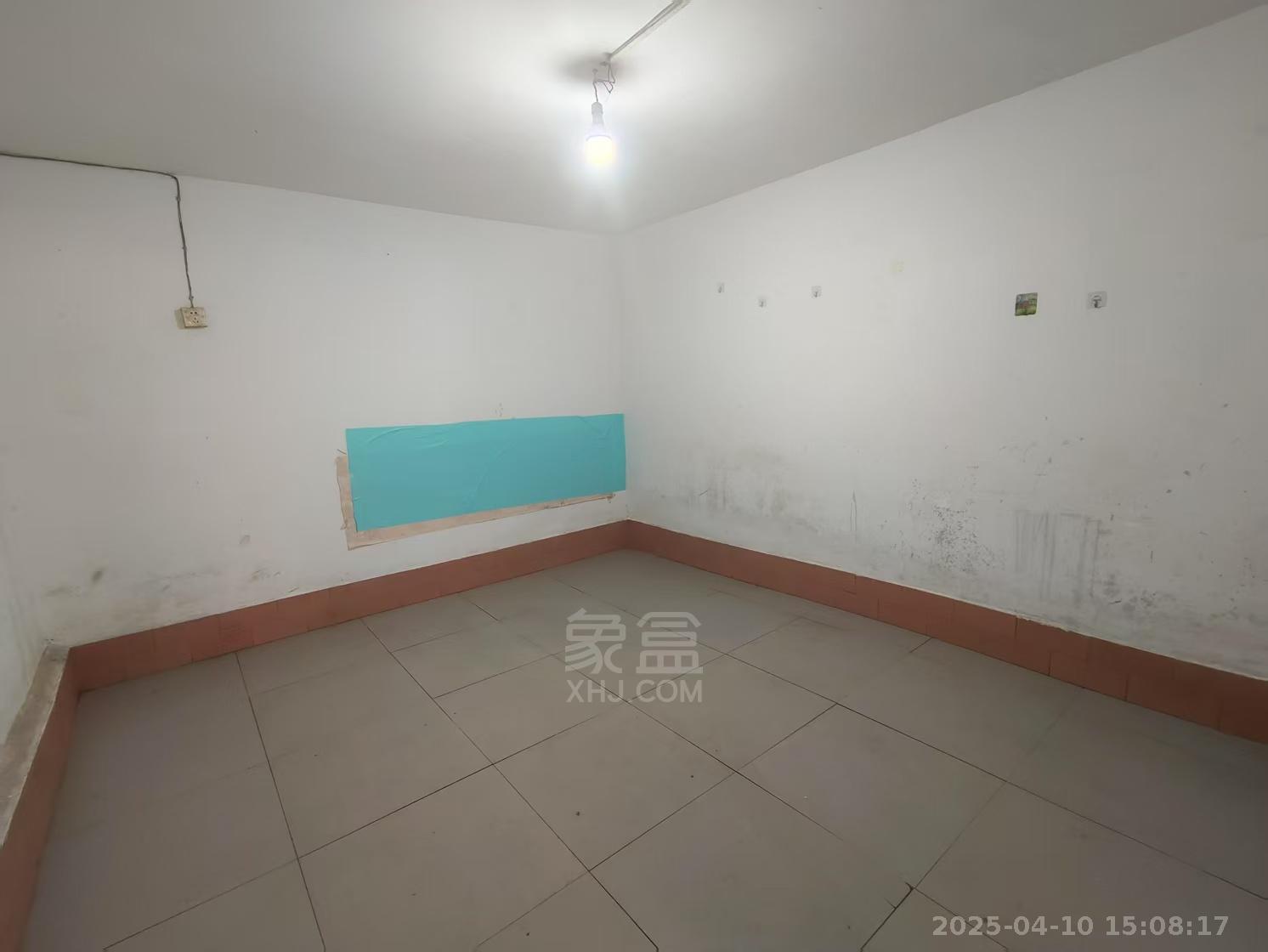 富绅花园 1室1厅1卫 400.0元/月 富绅花园 1室1厅1卫 400.0元/月室内图