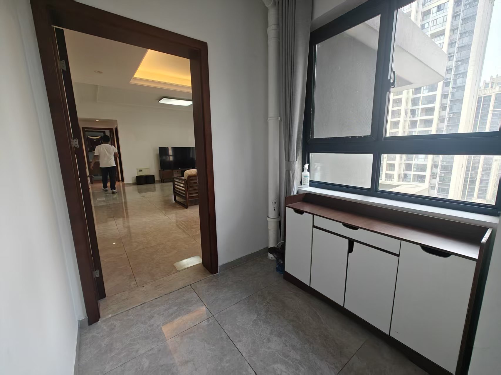 星华海岸城二期  3室2厅2卫    3000.0元/月 星华海岸城二期  3室2厅2卫    3000.0元/月室内图