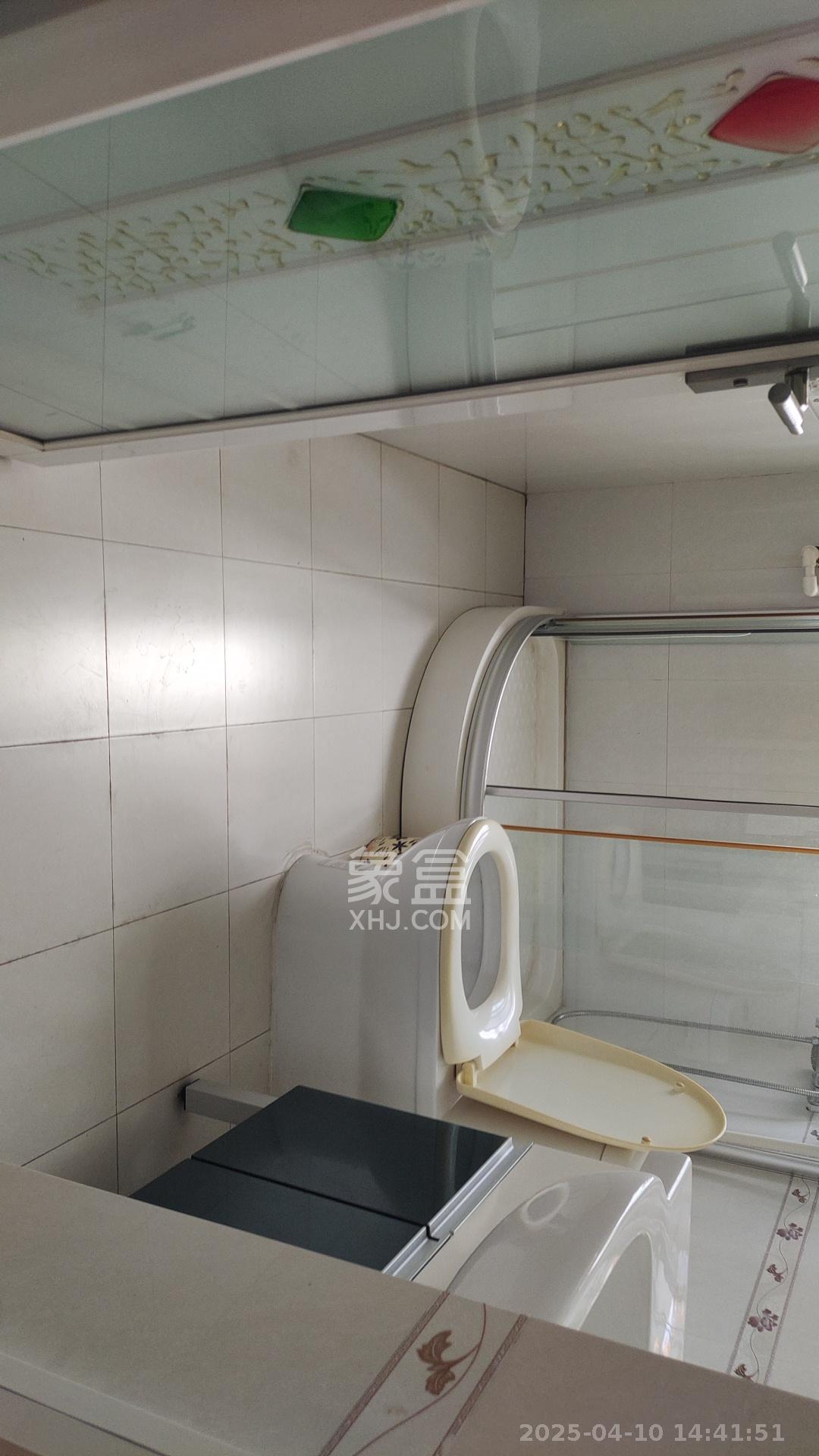 鄱阳小区 1室2厅1卫 1900.0元/月 鄱阳小区 1室2厅1卫 1900.0元/月室内图