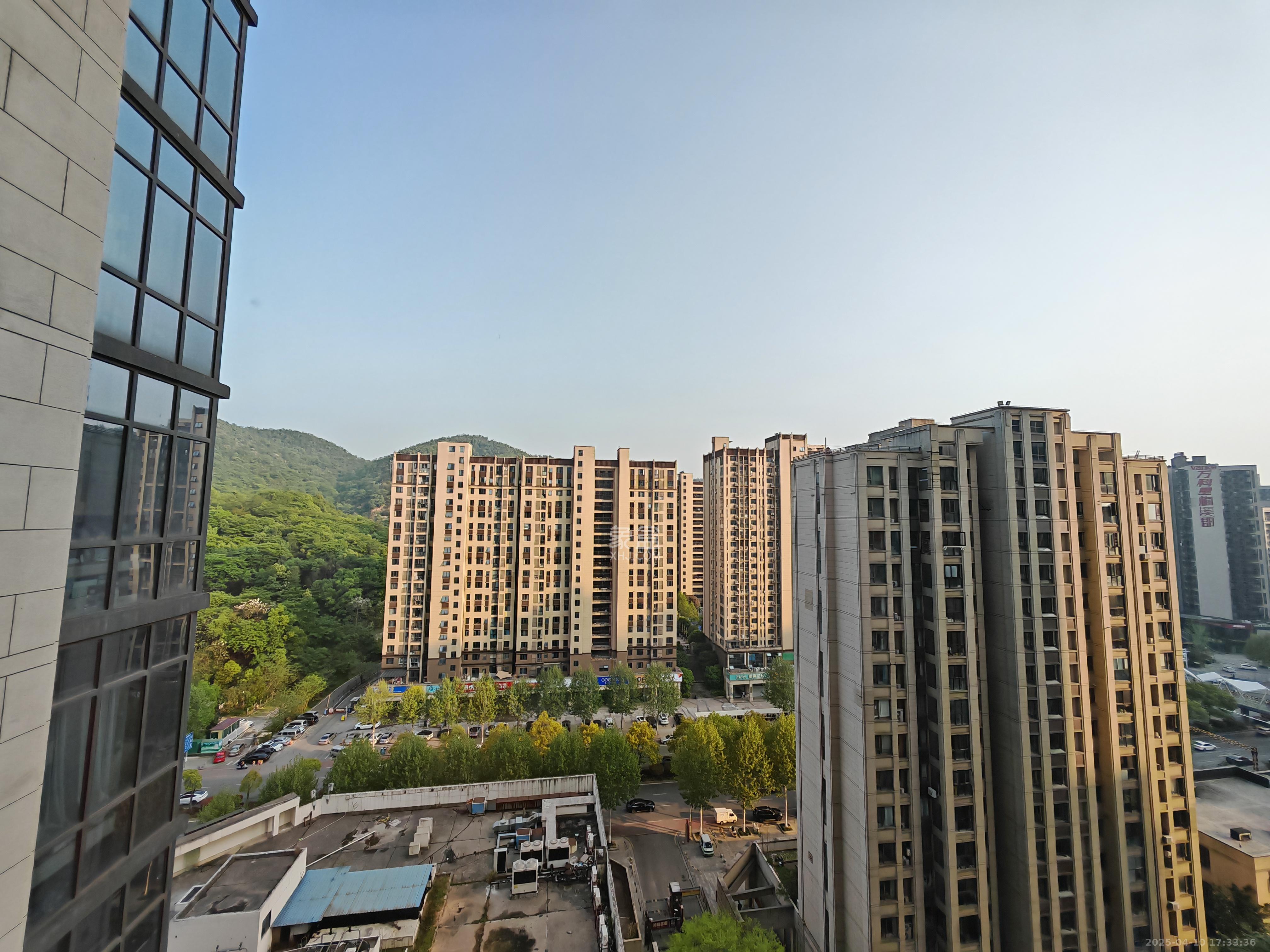 金茂梅溪湖  1室1厅1卫   1500.00元/月室内图