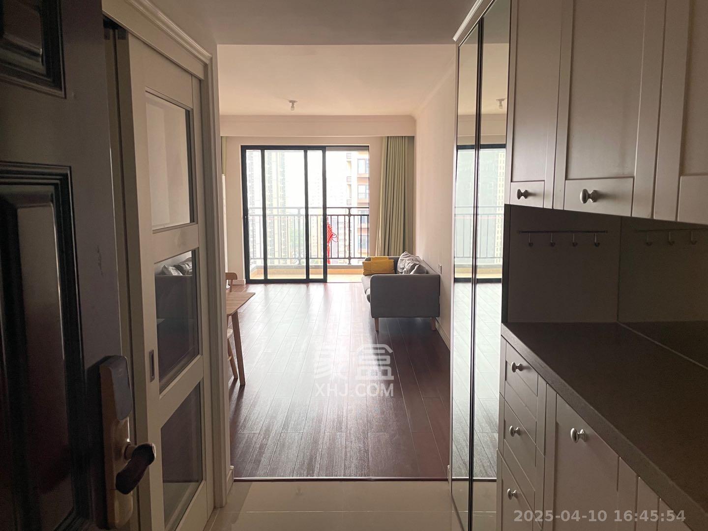 万科魅力之城  3室2厅1卫    2399.0元/月 万科魅力之城  3室2厅1卫    2399.0元/月室内图