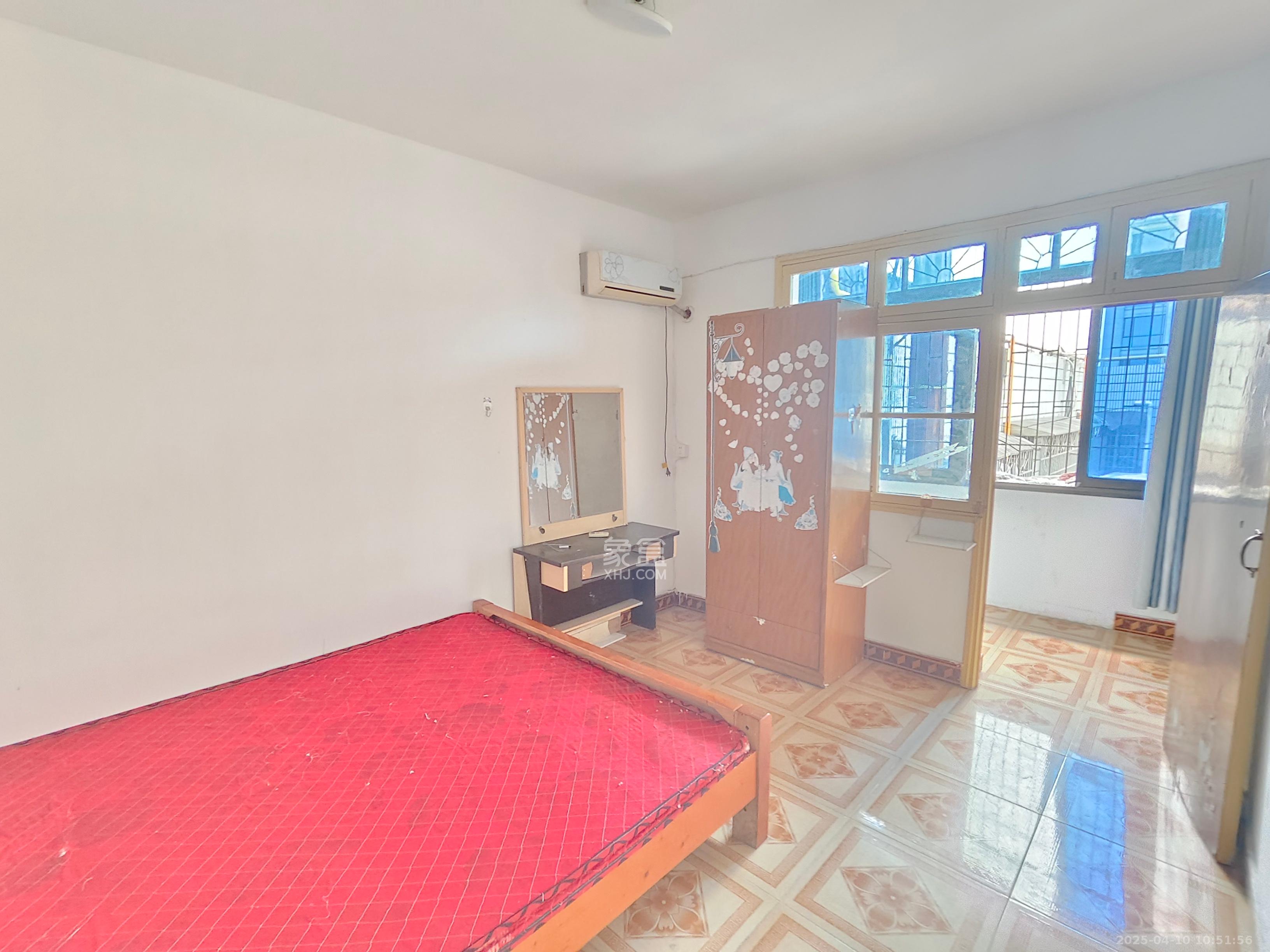 欣欣新村 3室1厅1卫 1700.0元/月 欣欣新村 3室1厅1卫 1700.0元/月室内图