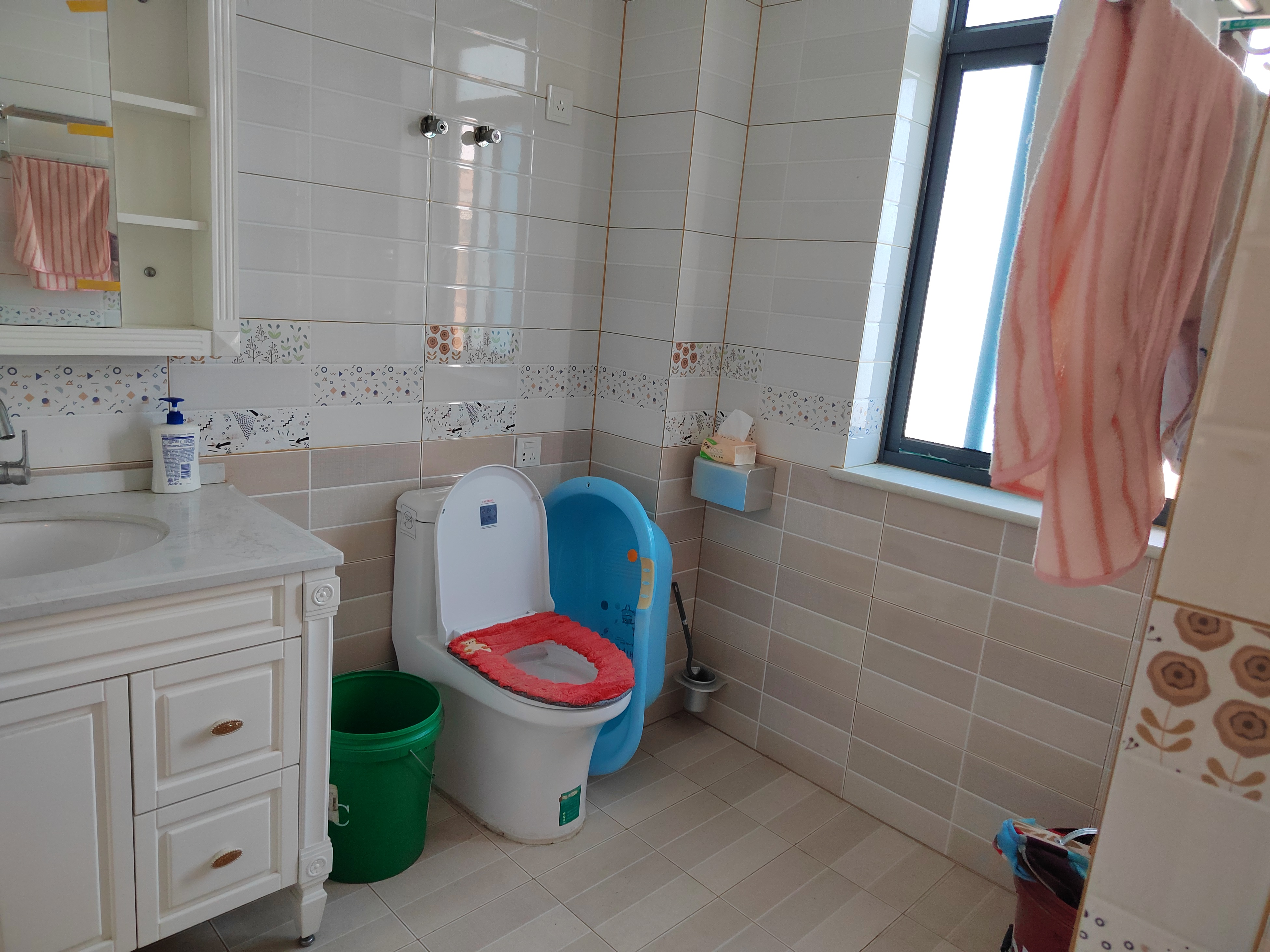 菊苑豪宅 1室0厅0卫 85.8万 菊苑豪宅 1室0厅0卫 85.8万客厅