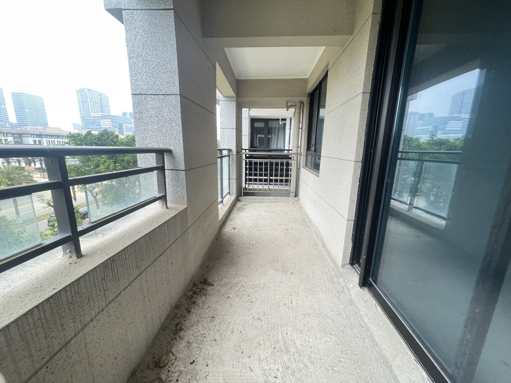 滨海新天地  3室2厅2卫    140.0万 滨海新天地  3室2厅2卫    140.0万客厅